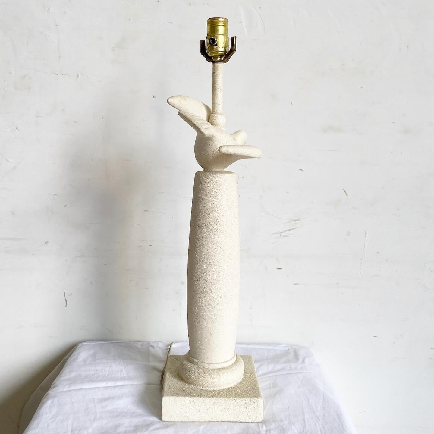 Postmoderne Lampe de table postmoderne en plâtre texturé avec colombe volante en vente