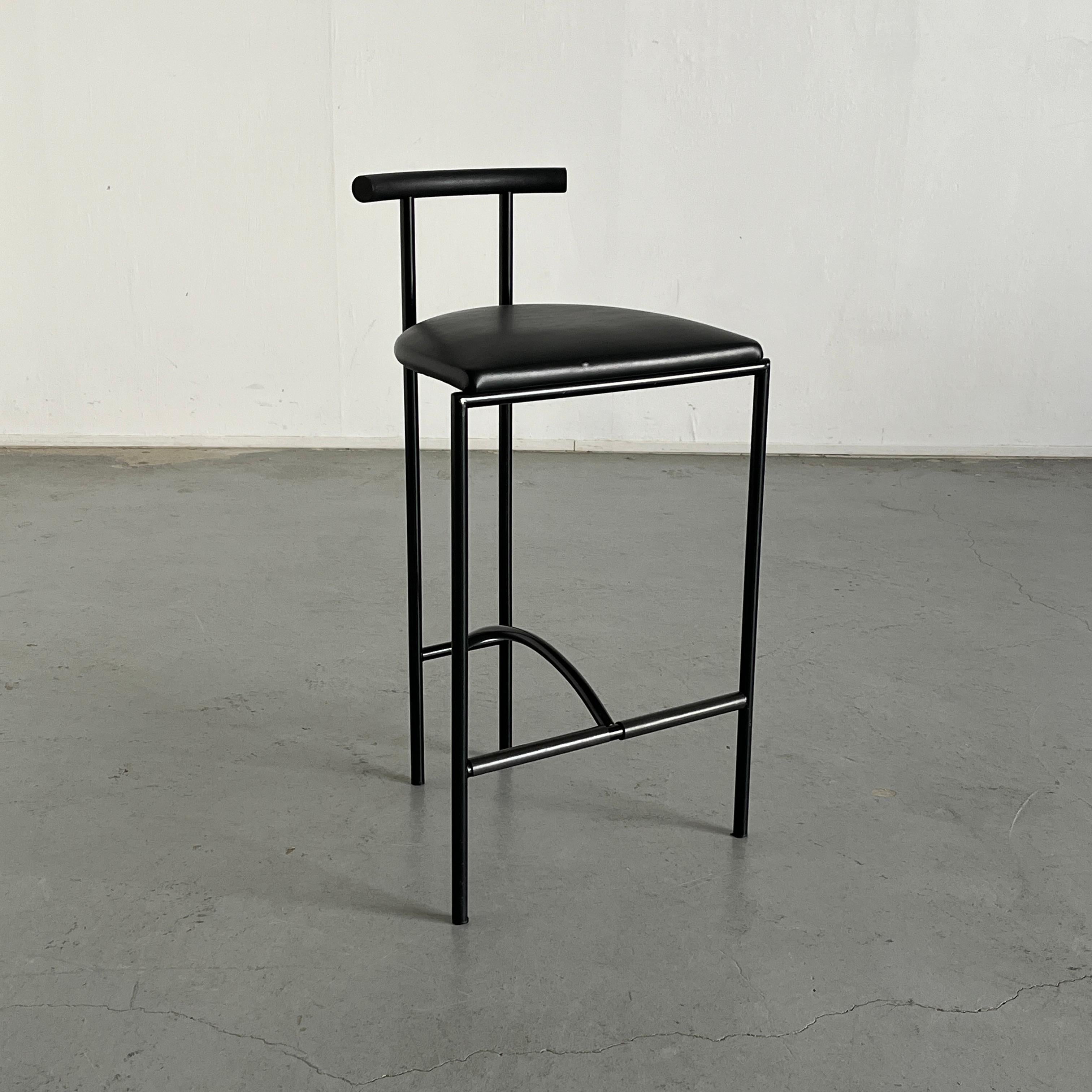 Vintage ‘Tokyo' bar chair by Rodney Kinsman for Bieffeplast, Italy.
Iconic postmodern design. Rare chair, in full black edition.
Italian production, c. 1985-1989

In good vintage condition with smaller expected signs of age, as can be seen from the
