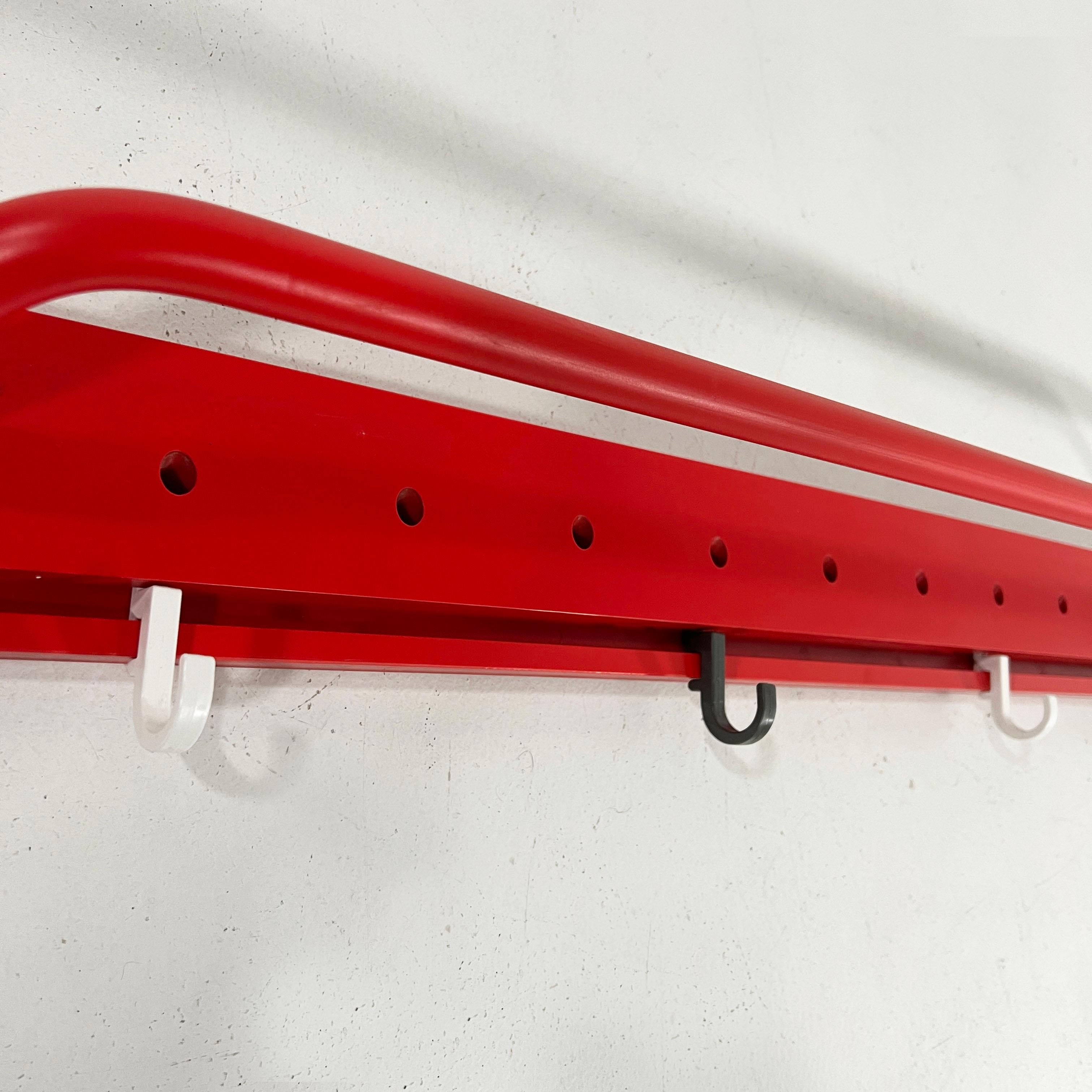 Postmodern Towel Holder from Kartell, 1980s In Good Condition In Ixelles, Bruxelles