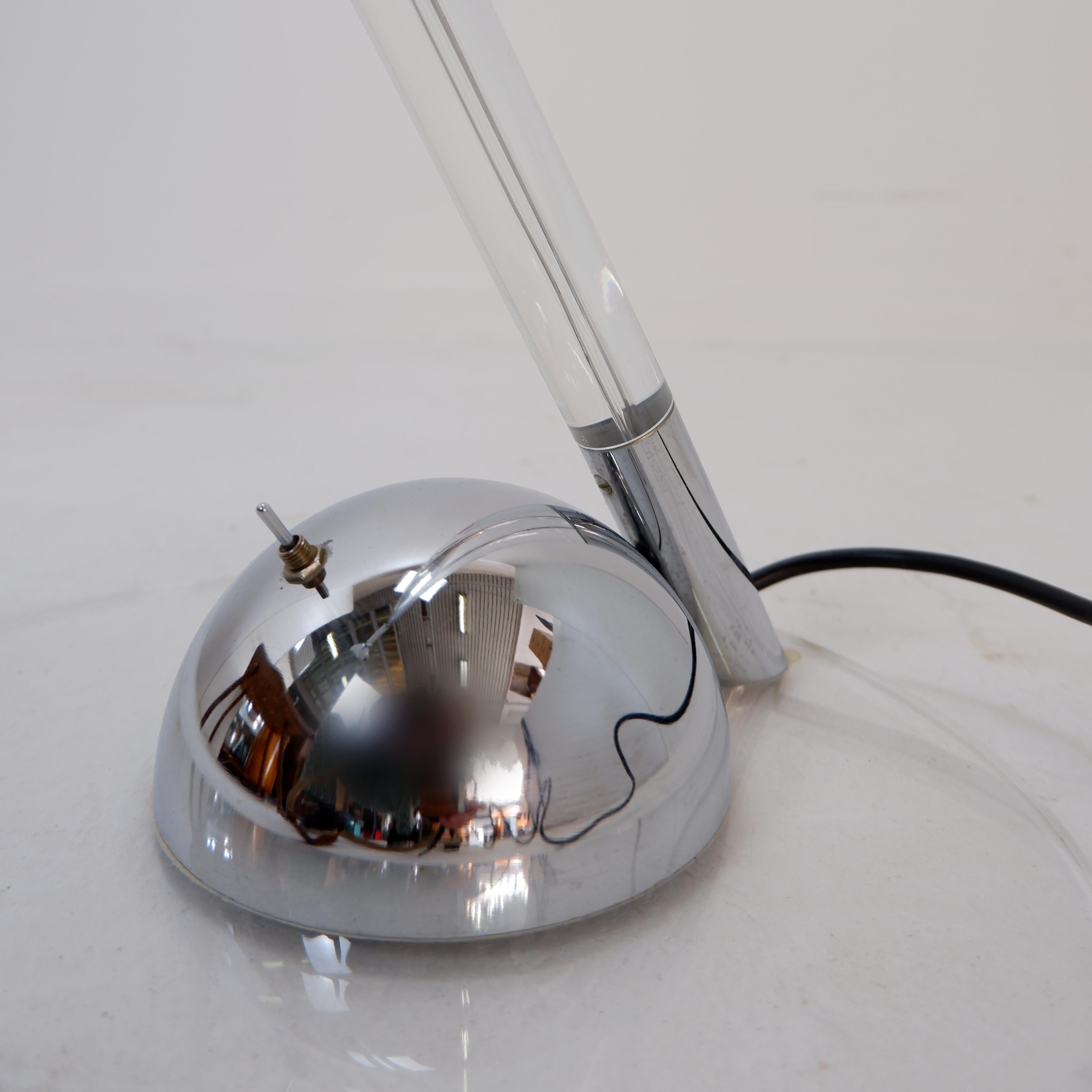 Postmodern Translucent Acrylic glass Table Lamp - 1980s For Sale 3