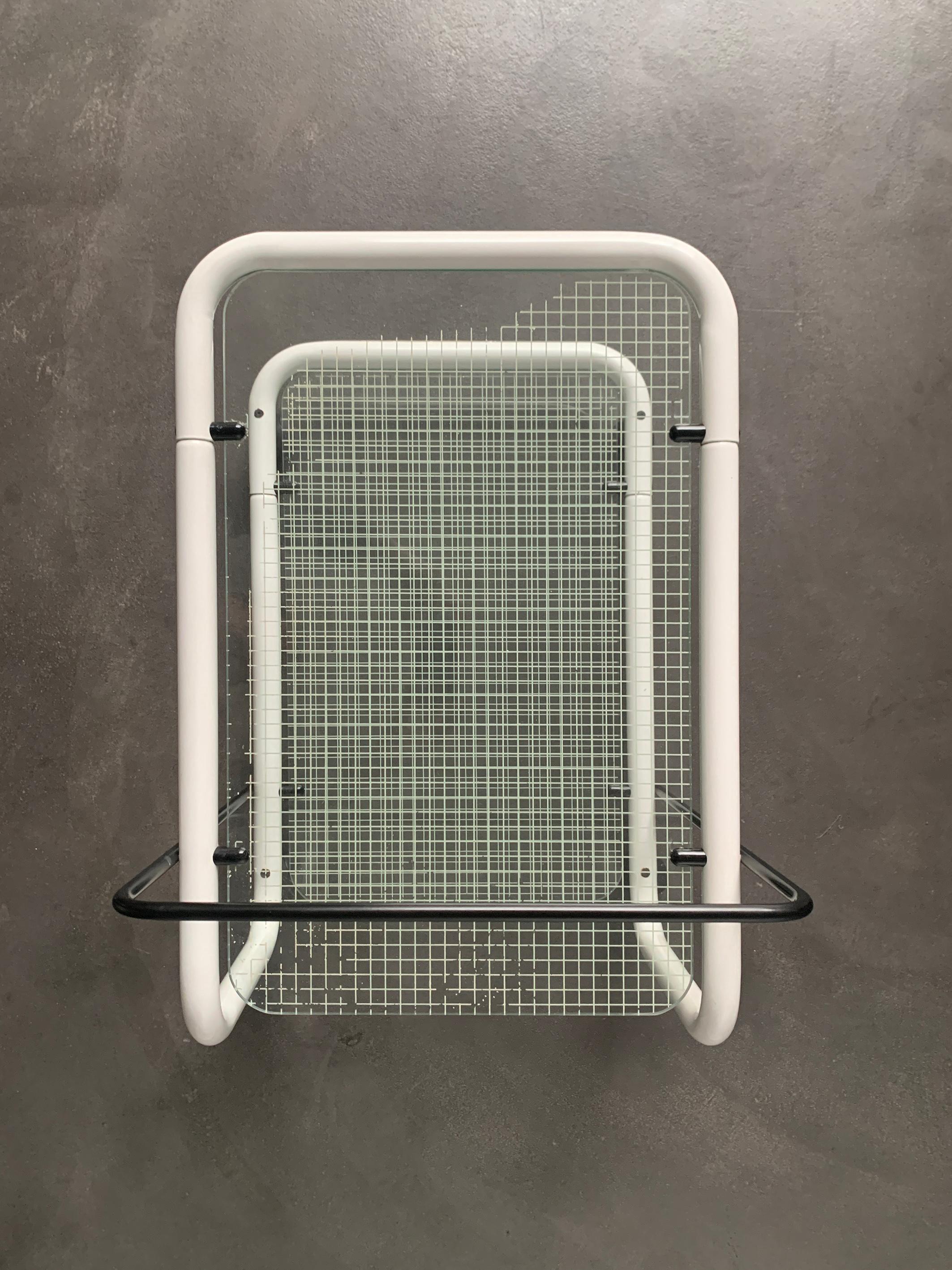 Postmodern Trolley, Memphis Style, Quaderna Pattern, Italy 1980s For Sale 1