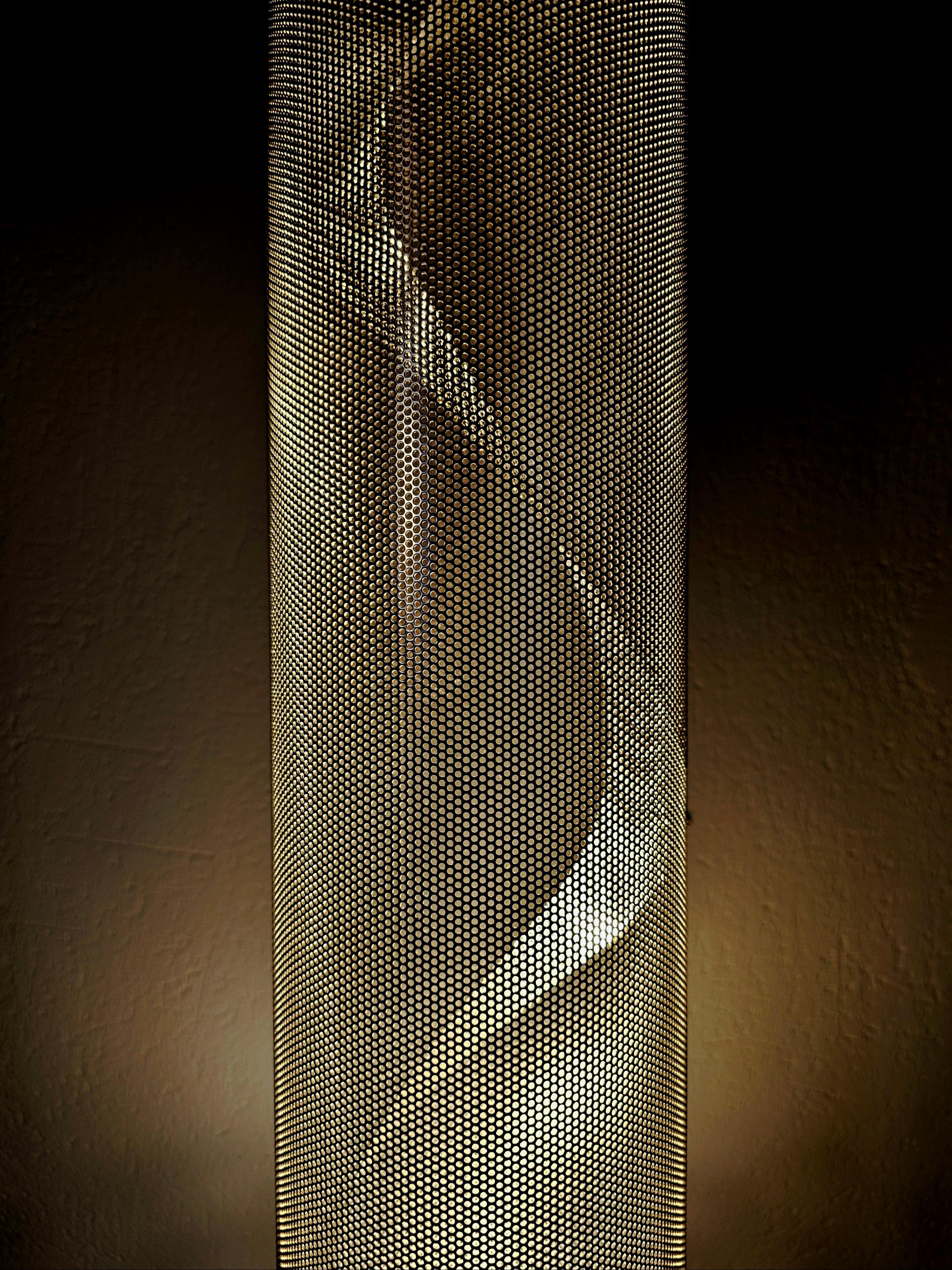 Acier inoxydable Lampadaire tubulaire postmoderne « All Spiral No.5 » de Thierry Vide, France 1999 en vente
