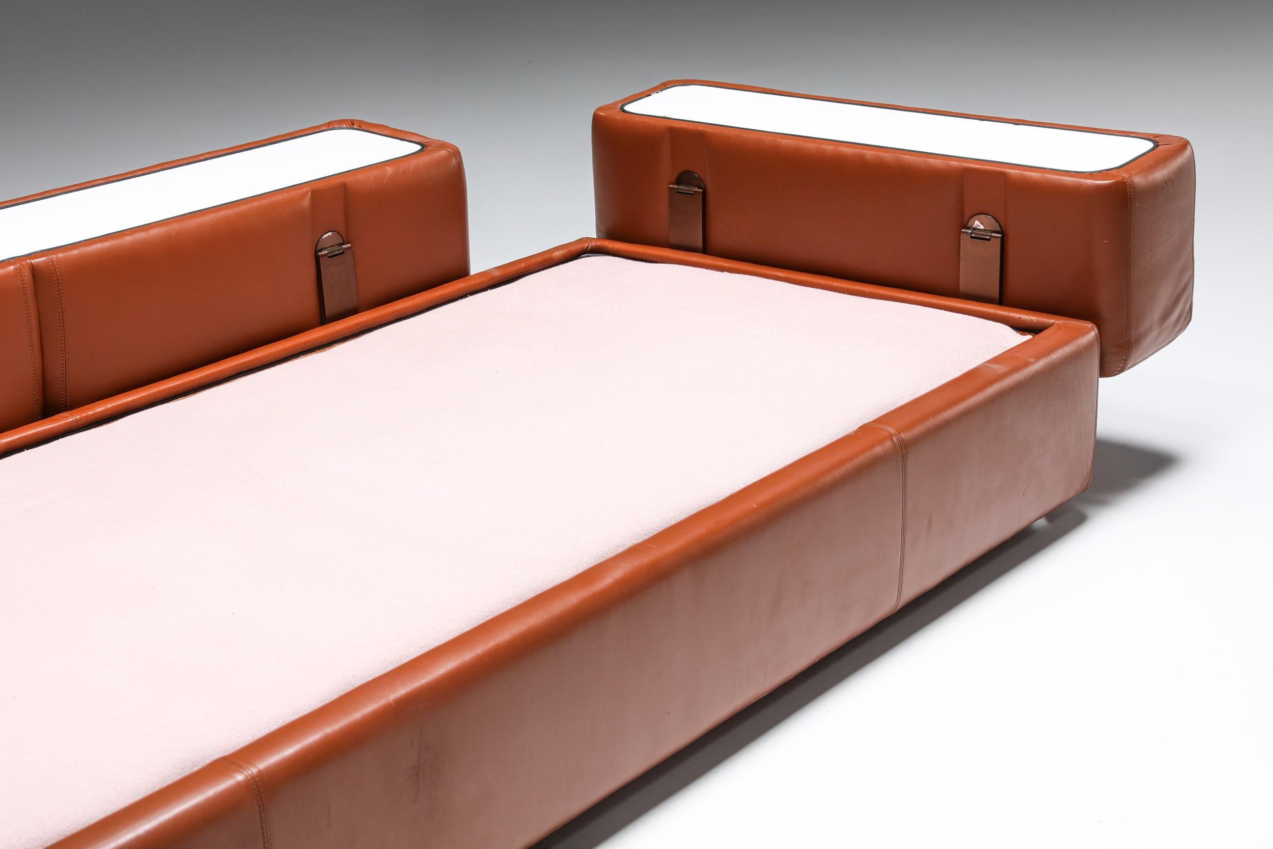 Postmodern Two-Seater Sofa by Tito Agnoli for Cinova in Cognac Leather, 1960's 3