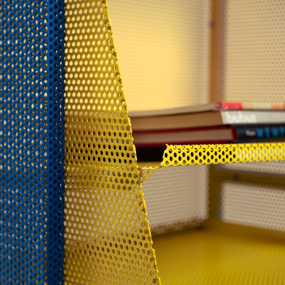 Postmodernes einzigartiges Bookrack in den Farben von Rietveld, De stijl und Mathieu Mategot (Metall) im Angebot