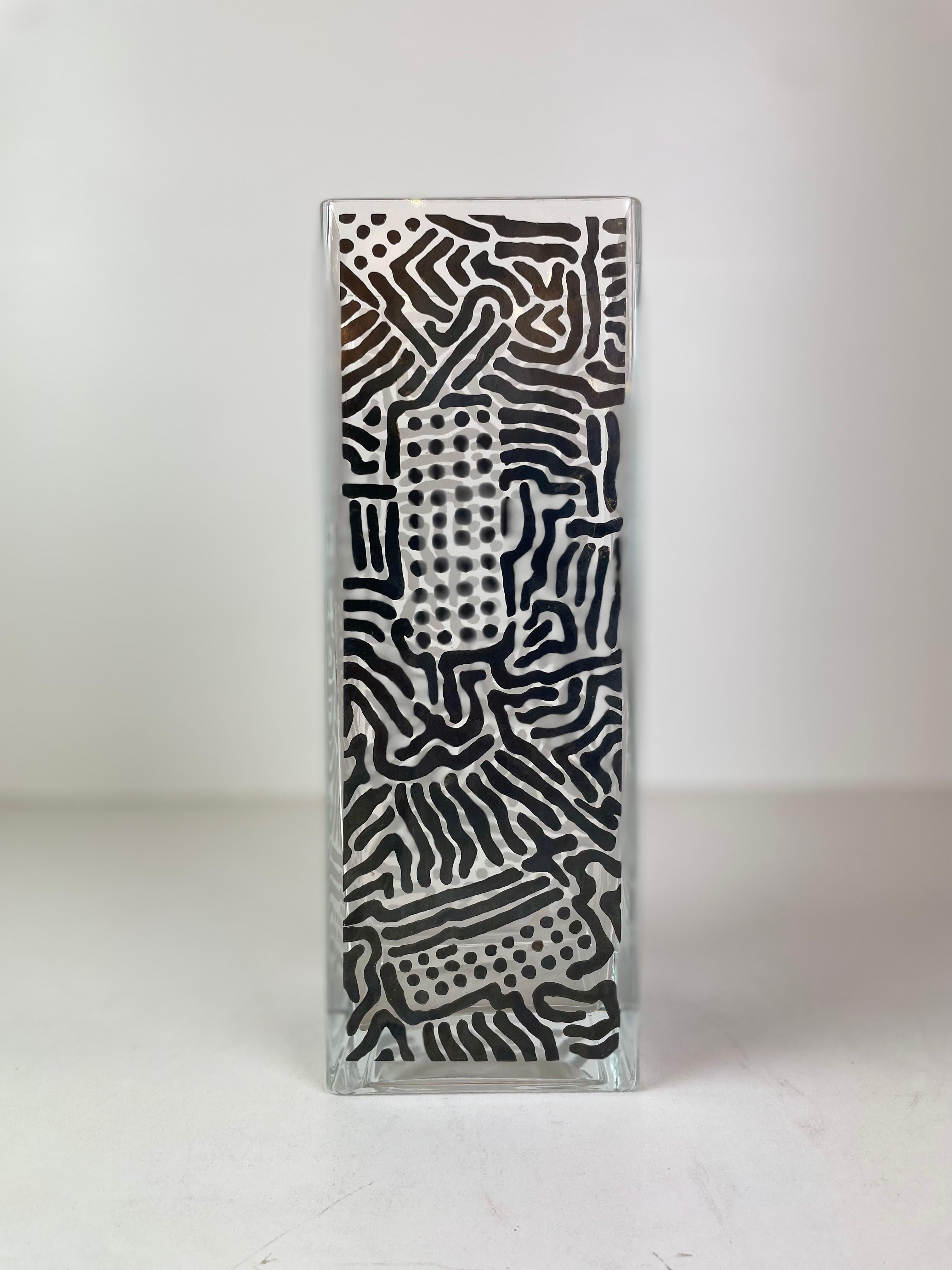 Jarrón postmoderno de Nathalie du Pasquier para HWC Egizia & Sottsass Associati, 199 finales del siglo XX en venta