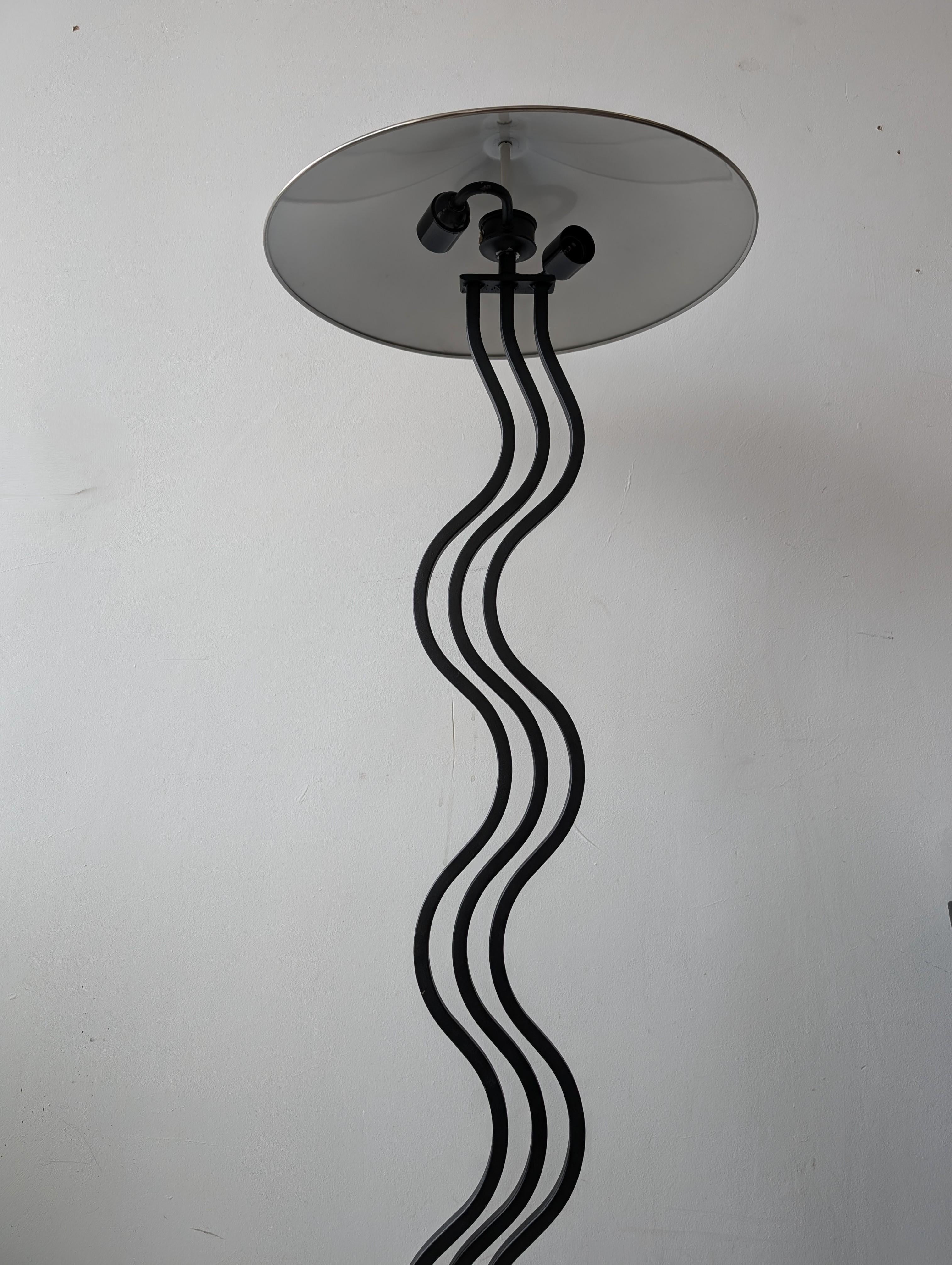 Metal Postmodern vintage black metal wiggle floor lamp with steel shade USA 1980s For Sale