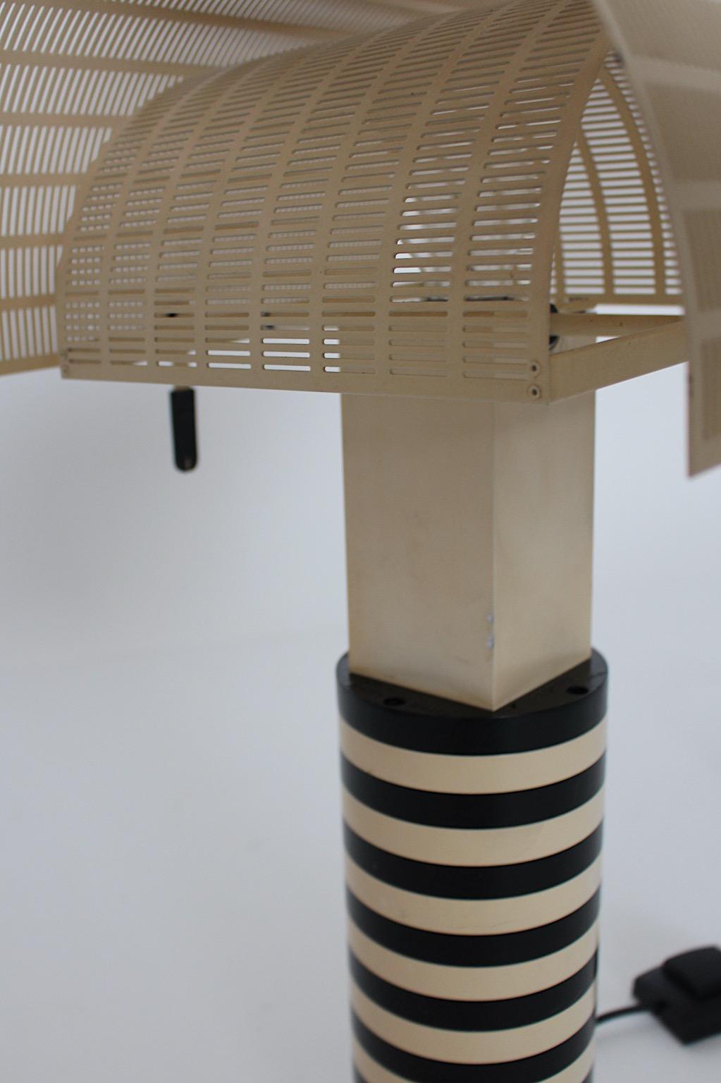 Postmodern Vintage Black White Table Lamp Shogun Mario Botta Artemide 1986 Italy For Sale 3