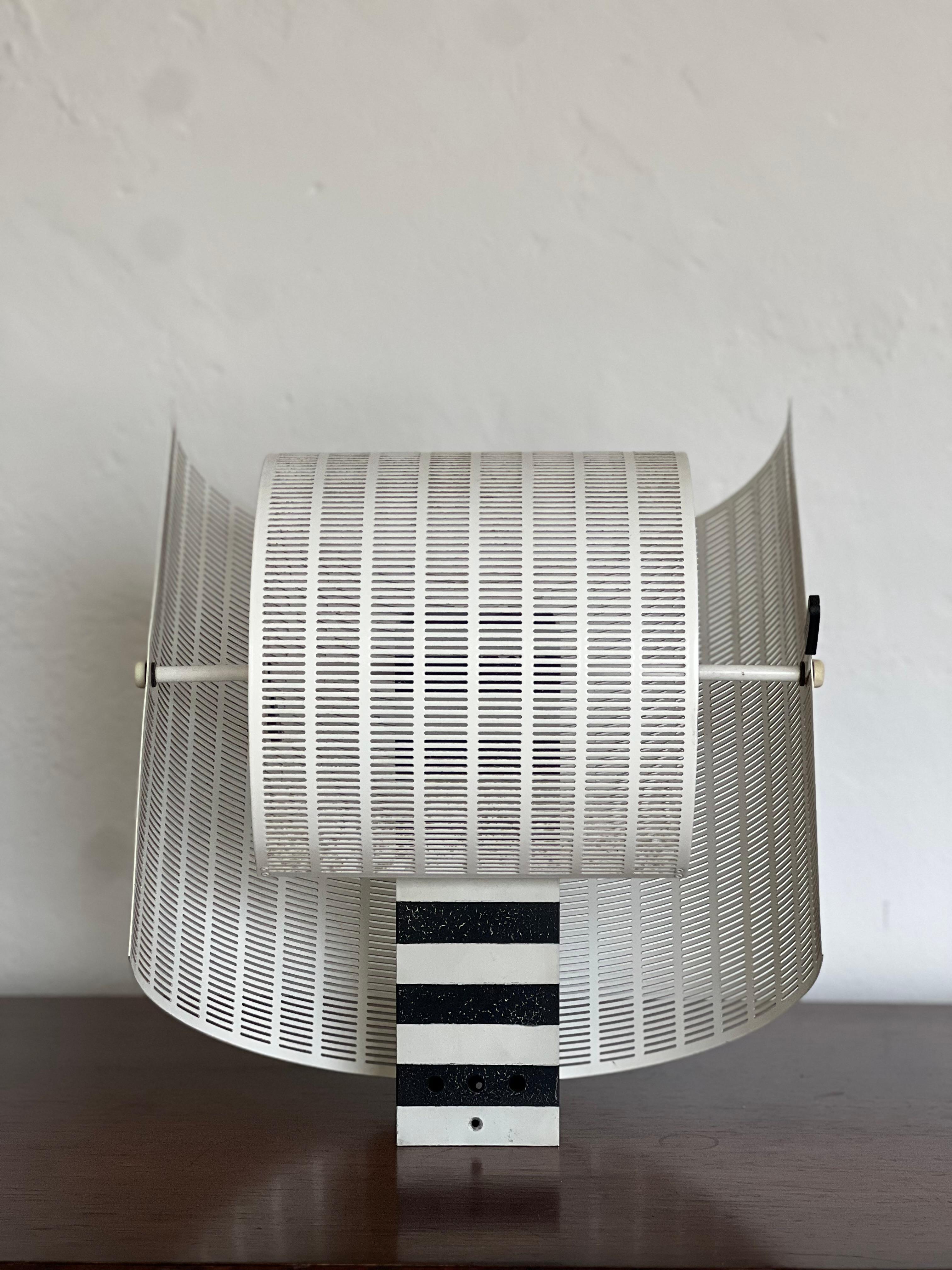 Lampada da parete postmoderna vintage in bianco e nero Shogun Mario Botta Artemide 1986 Italia in vendita 8