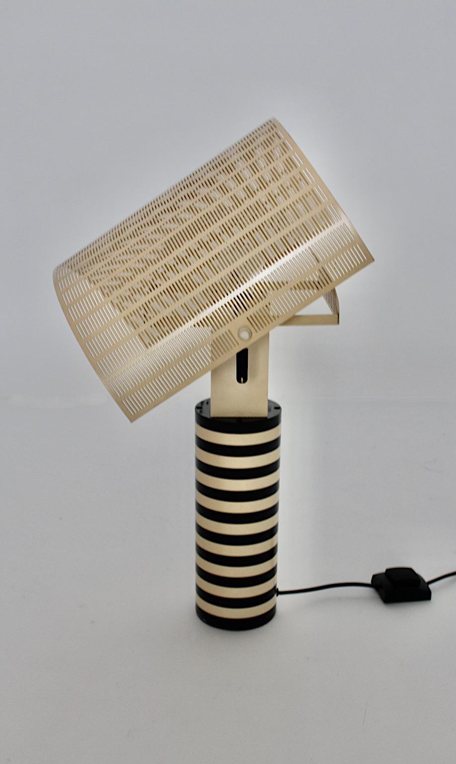 Postmodern Vintage Black White Table Lamp Shogun Mario Botta Artemide 1986 Italy For Sale 10