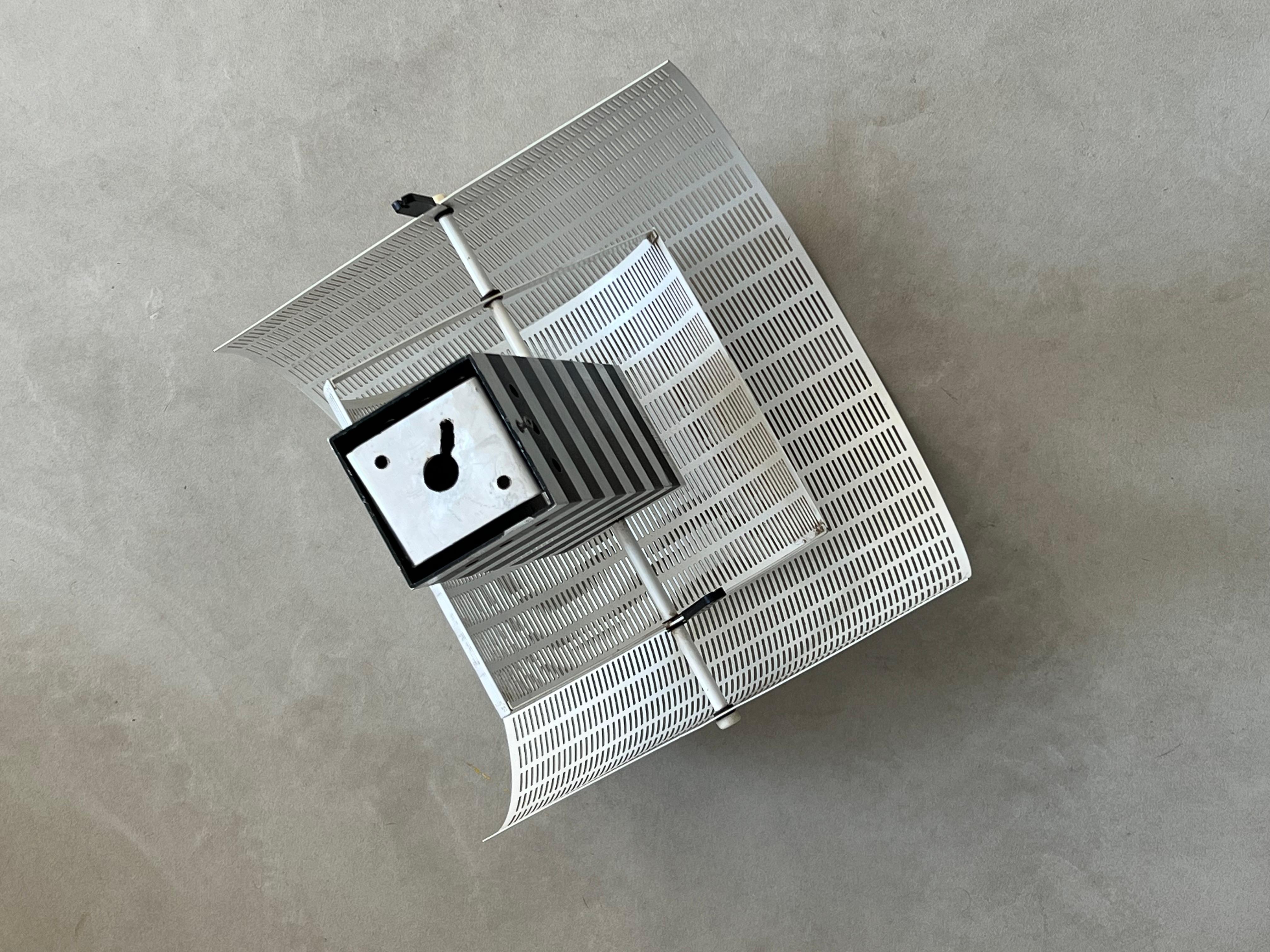Lampada da parete postmoderna vintage in bianco e nero Shogun Mario Botta Artemide 1986 Italia in vendita 13