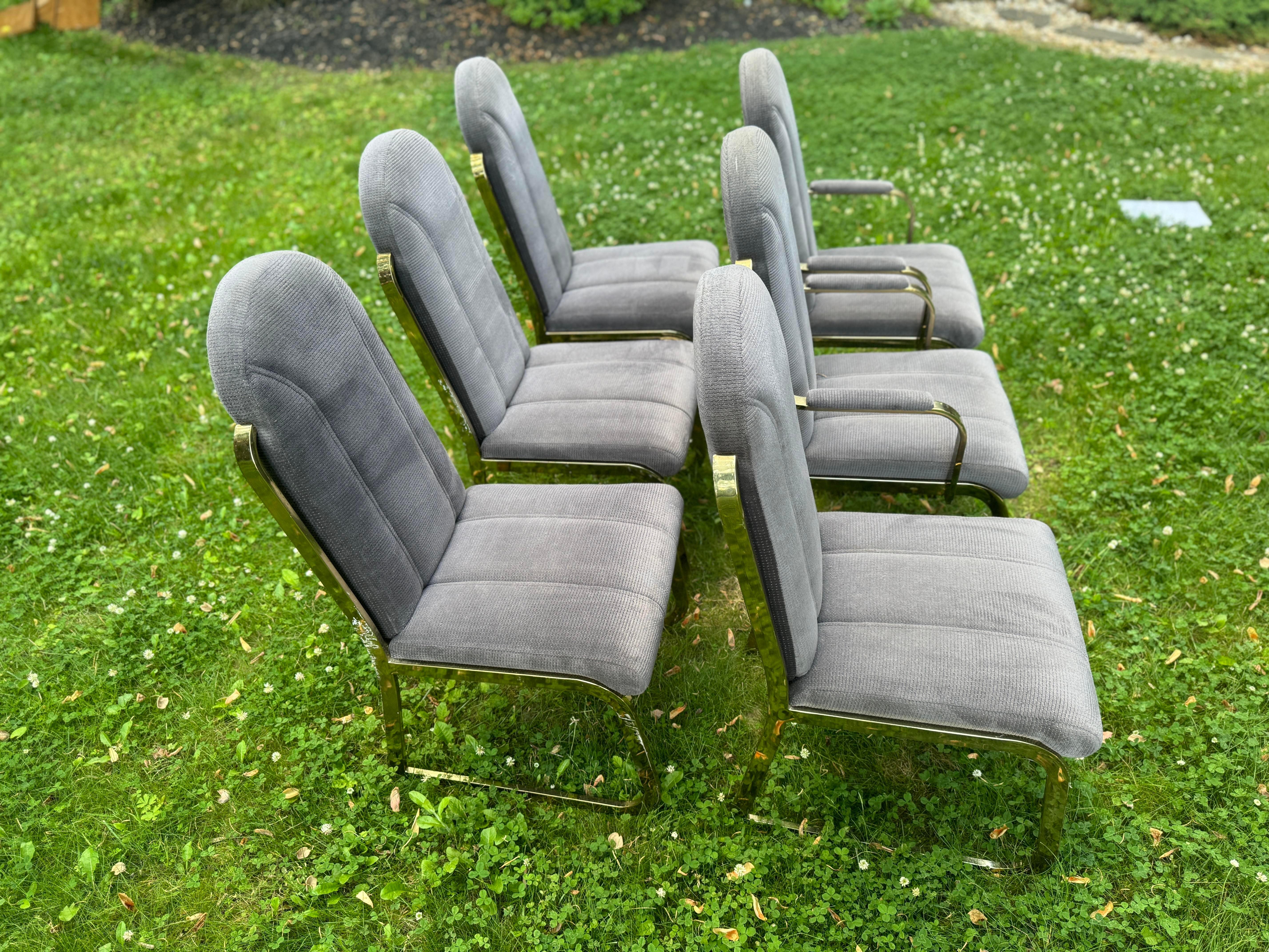 Postmoderno Sedie da pranzo imbottite in ottone postmoderne e vintage Hollywood Regency - Set di 6 sedie in vendita