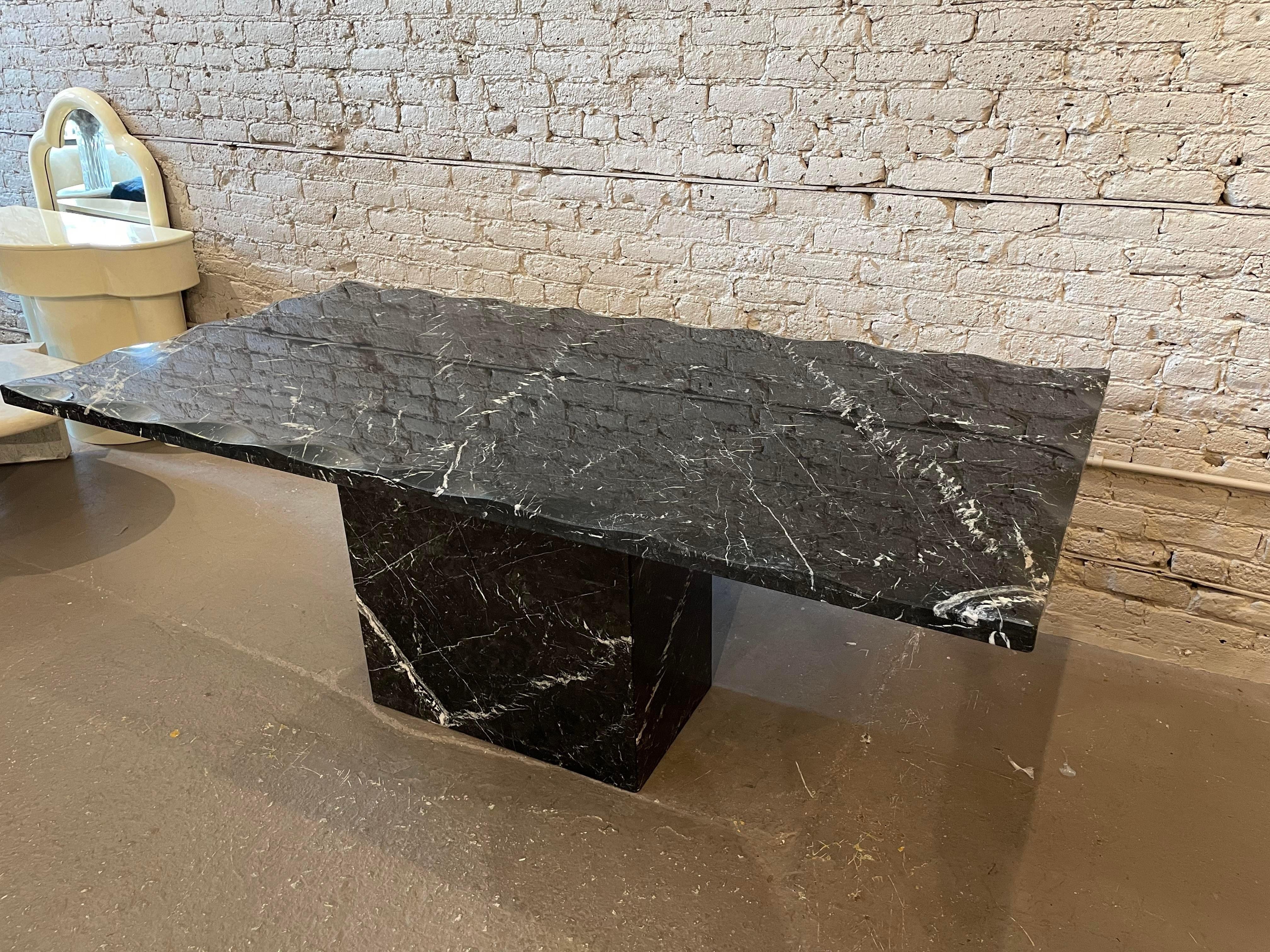 Postmodern Vintage Nero Marquina Black Marble Dining Table with Scalloped Edge For Sale 1
