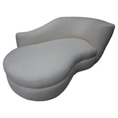 Chaise postmoderna ispirata a Vladimir Kagan
