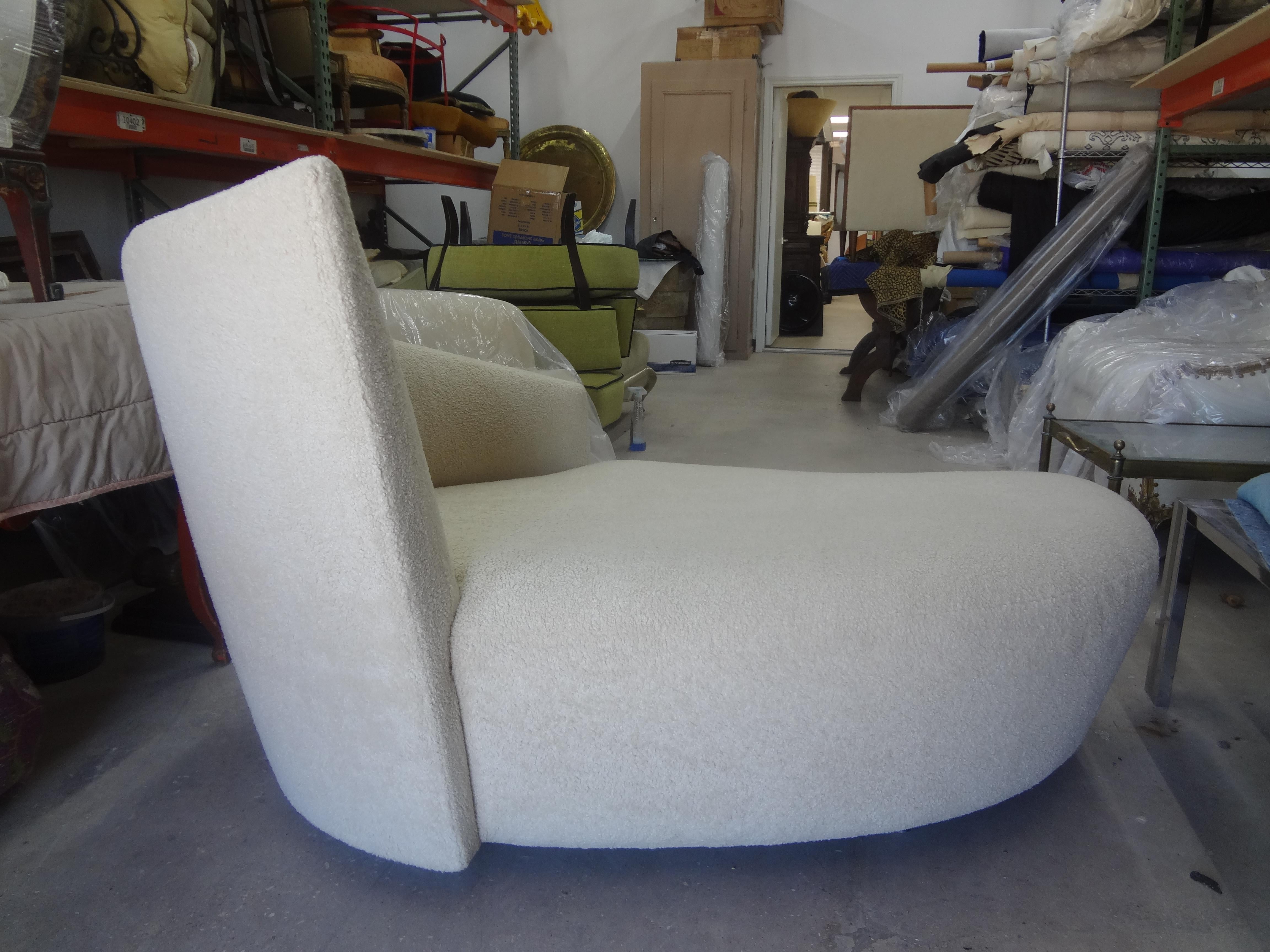 American Postmodern Curvaceous Sculptural Chaise For Sale