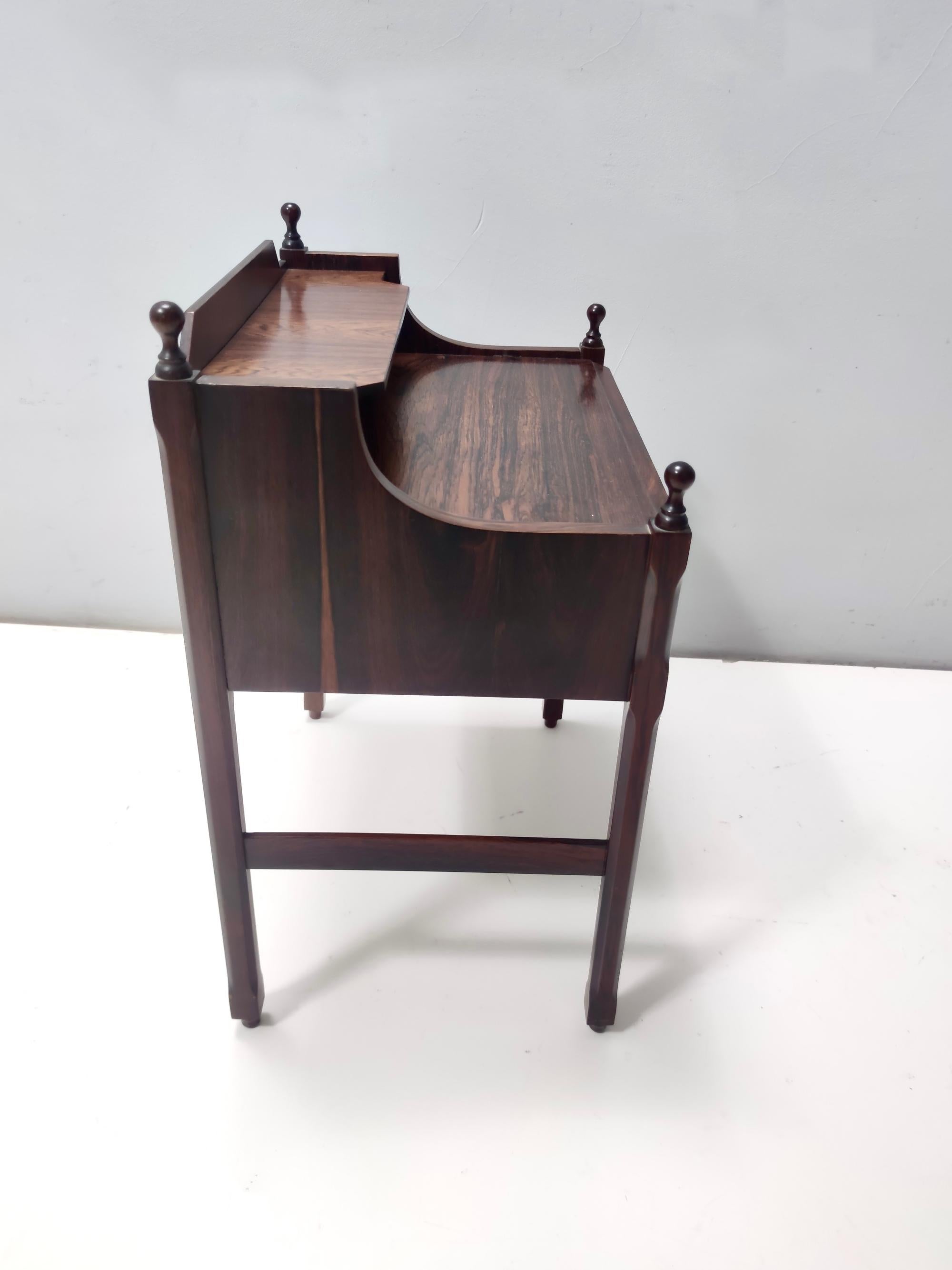 Postmodern Walnut Nightstand, Italy 1970s In Excellent Condition For Sale In Bresso, Lombardy