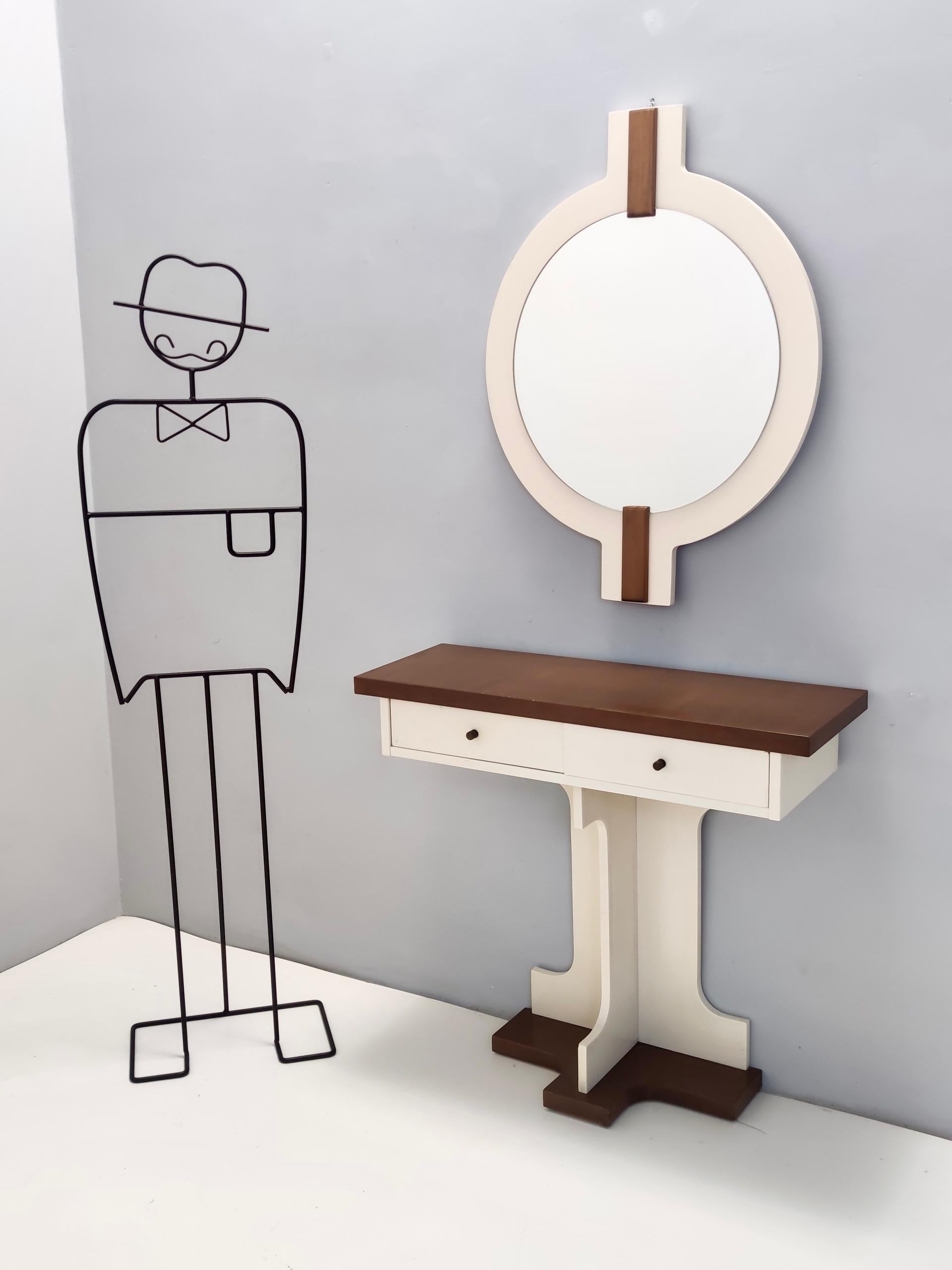 Postmoderno Specchio da parete e tavolo consolle postmoderni in noce laccato avorio, Italia in vendita