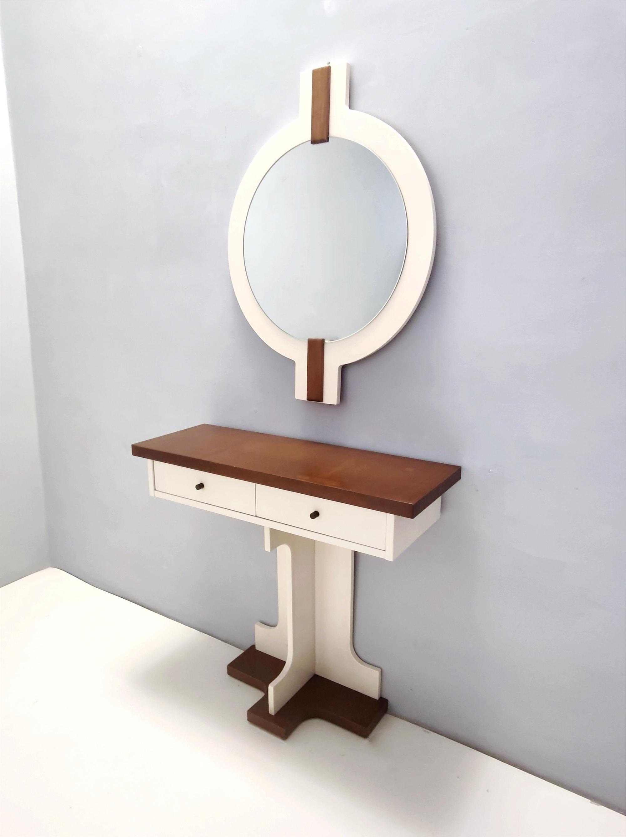 Postmodern Walnut Wall Mirror and Console with Ivory Lacquered Parts, Italy In Excellent Condition For Sale In Bresso, Lombardy