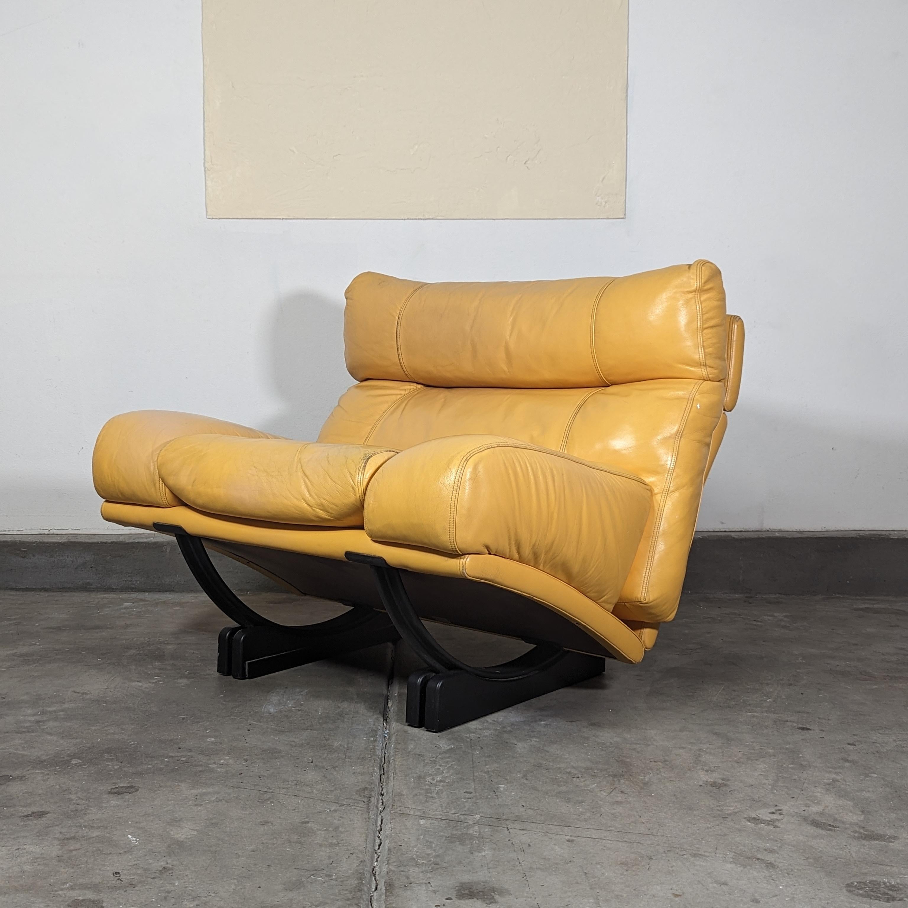 Postmodern Walse Leather Lounge Chair by Tito Agnoli for Poltrona Frau, c1990s For Sale 4