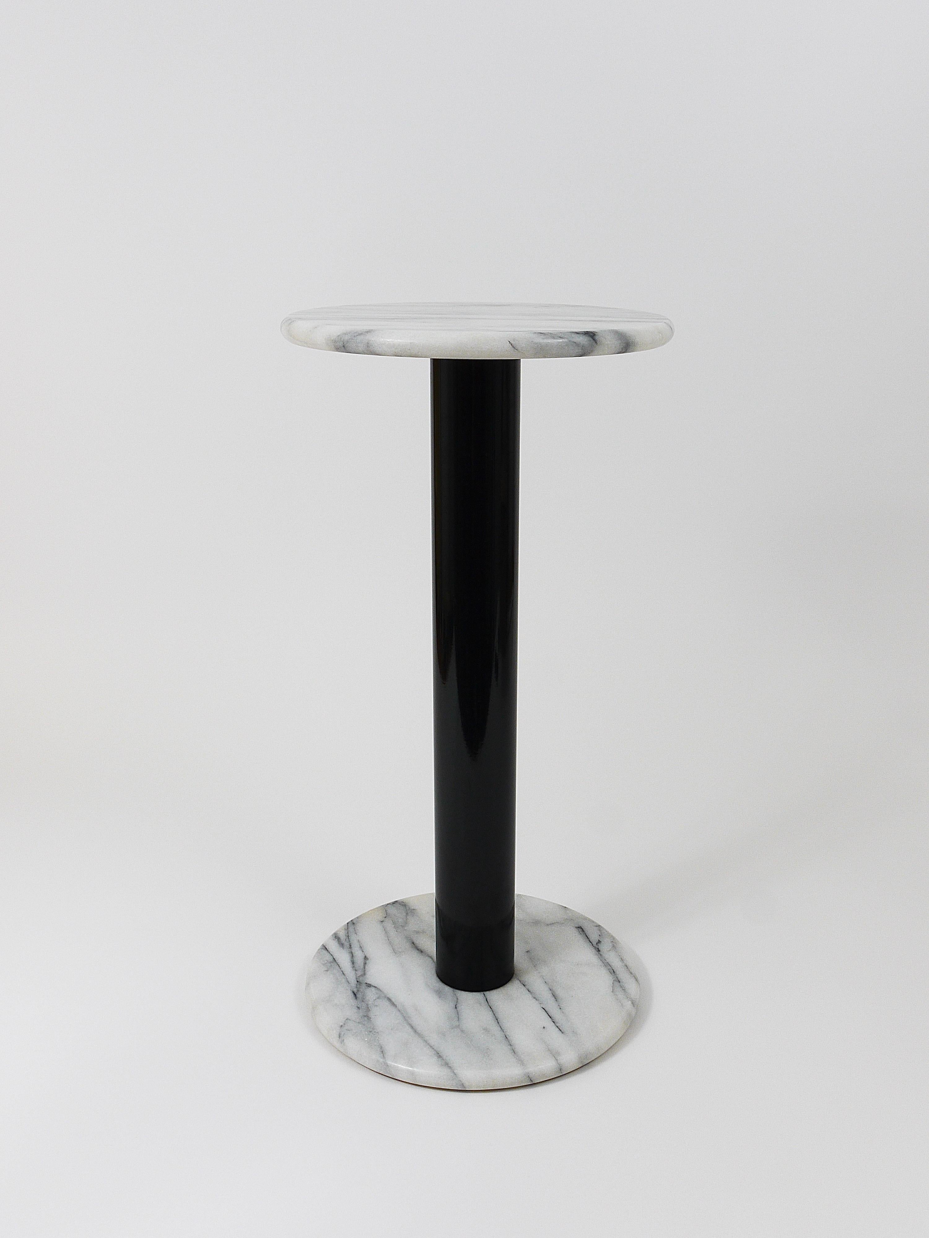 Postmodern White Carrara Marble Flower Stand Pedestal Table, Italy, 1980s For Sale 3