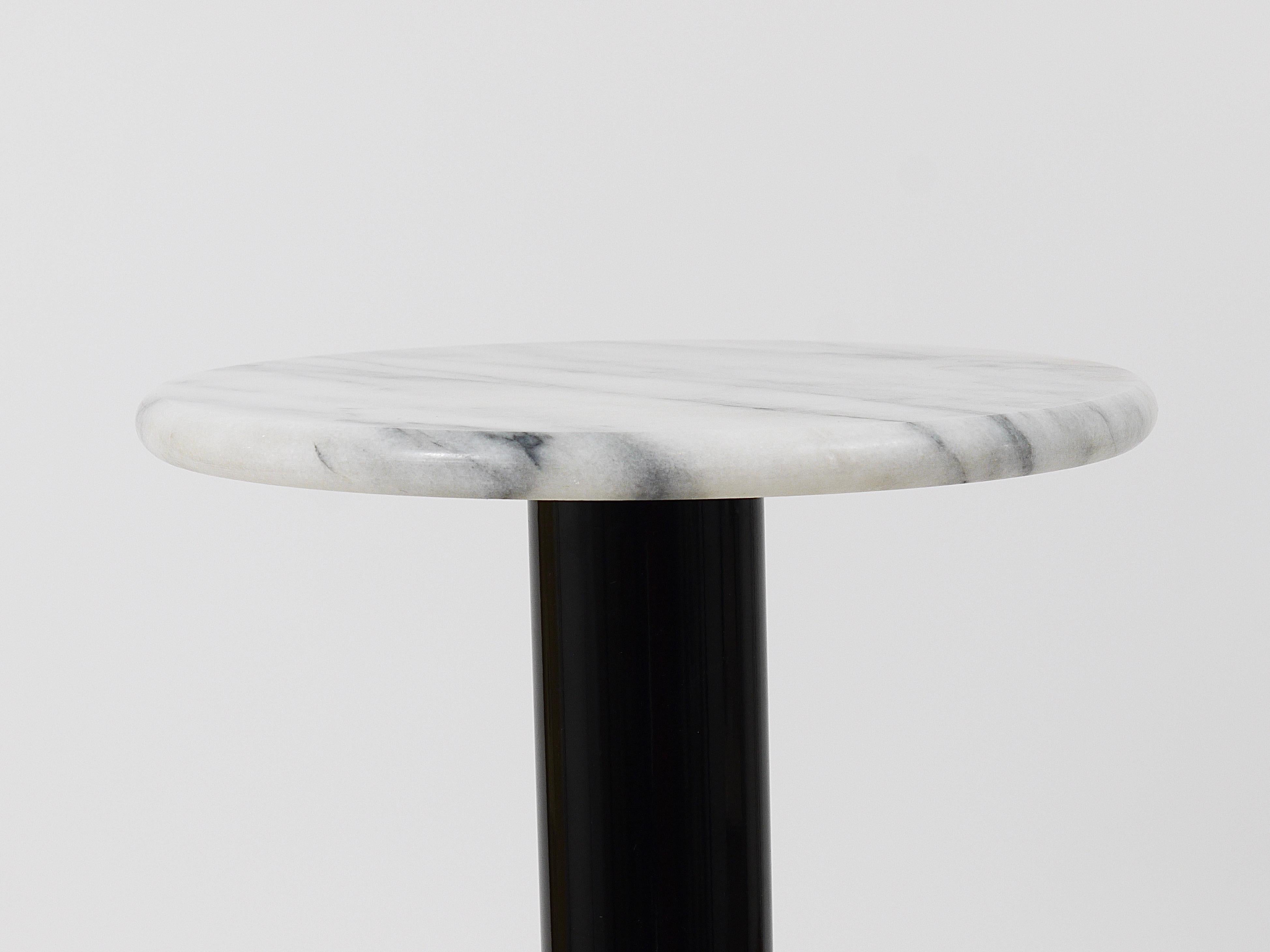 Postmodern White Carrara Marble Flower Stand Pedestal Table, Italy, 1980s For Sale 5