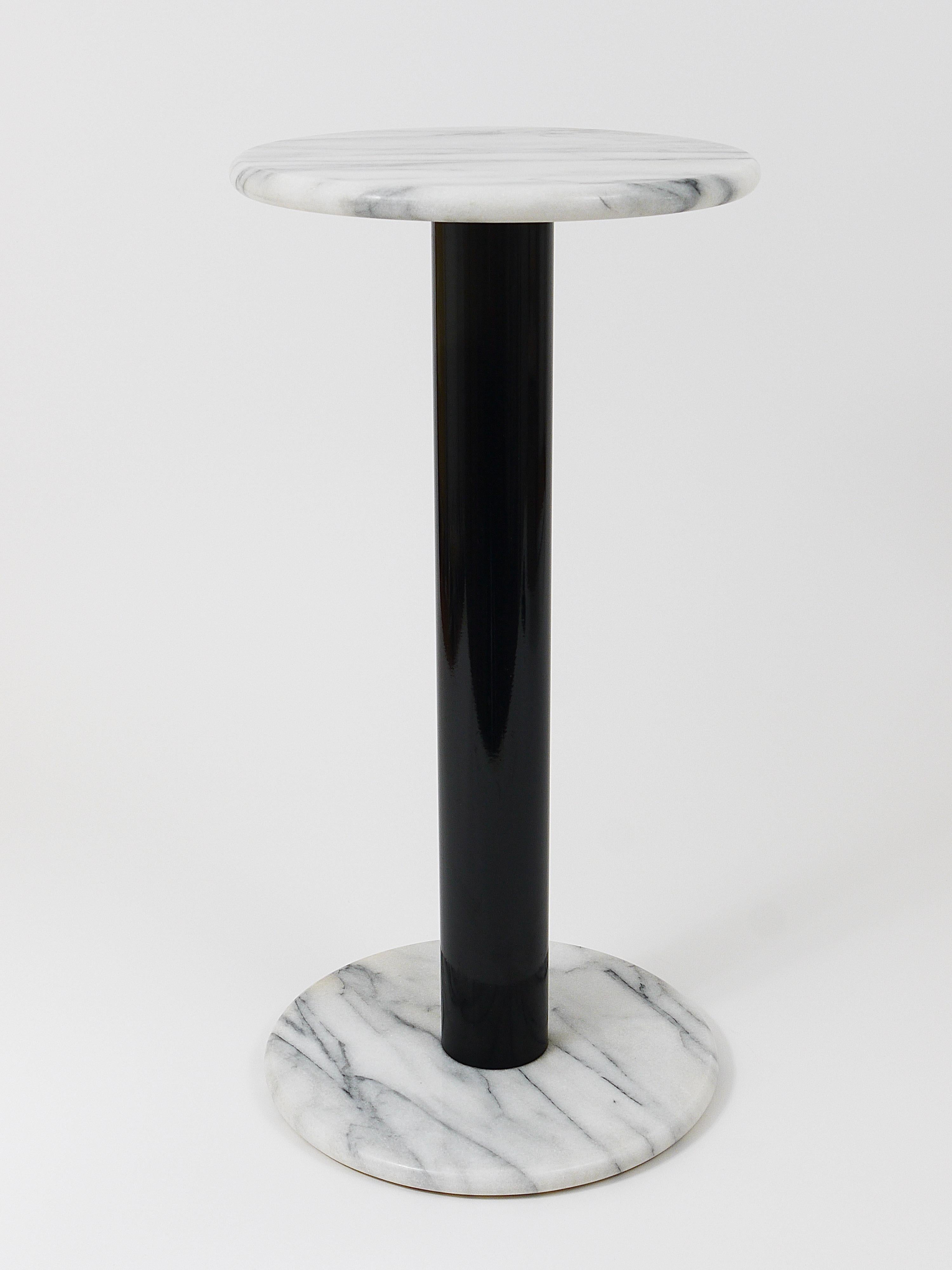 Postmodern White Carrara Marble Flower Stand Pedestal Table, Italy, 1980s For Sale 9