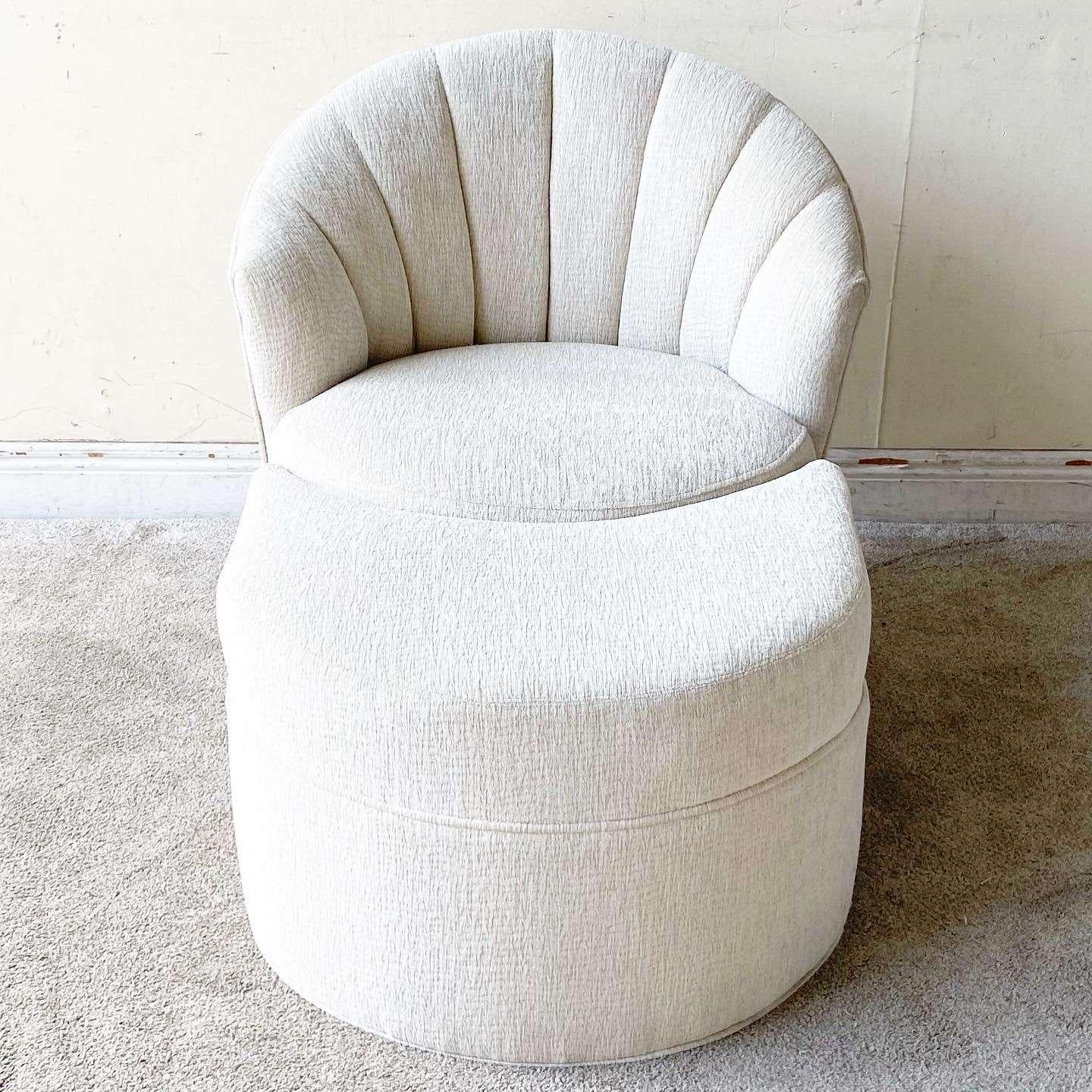 Postmodern White Clam Shell Back Swivel Chair With Nesting Foot Rest In Good Condition In Delray Beach, FL