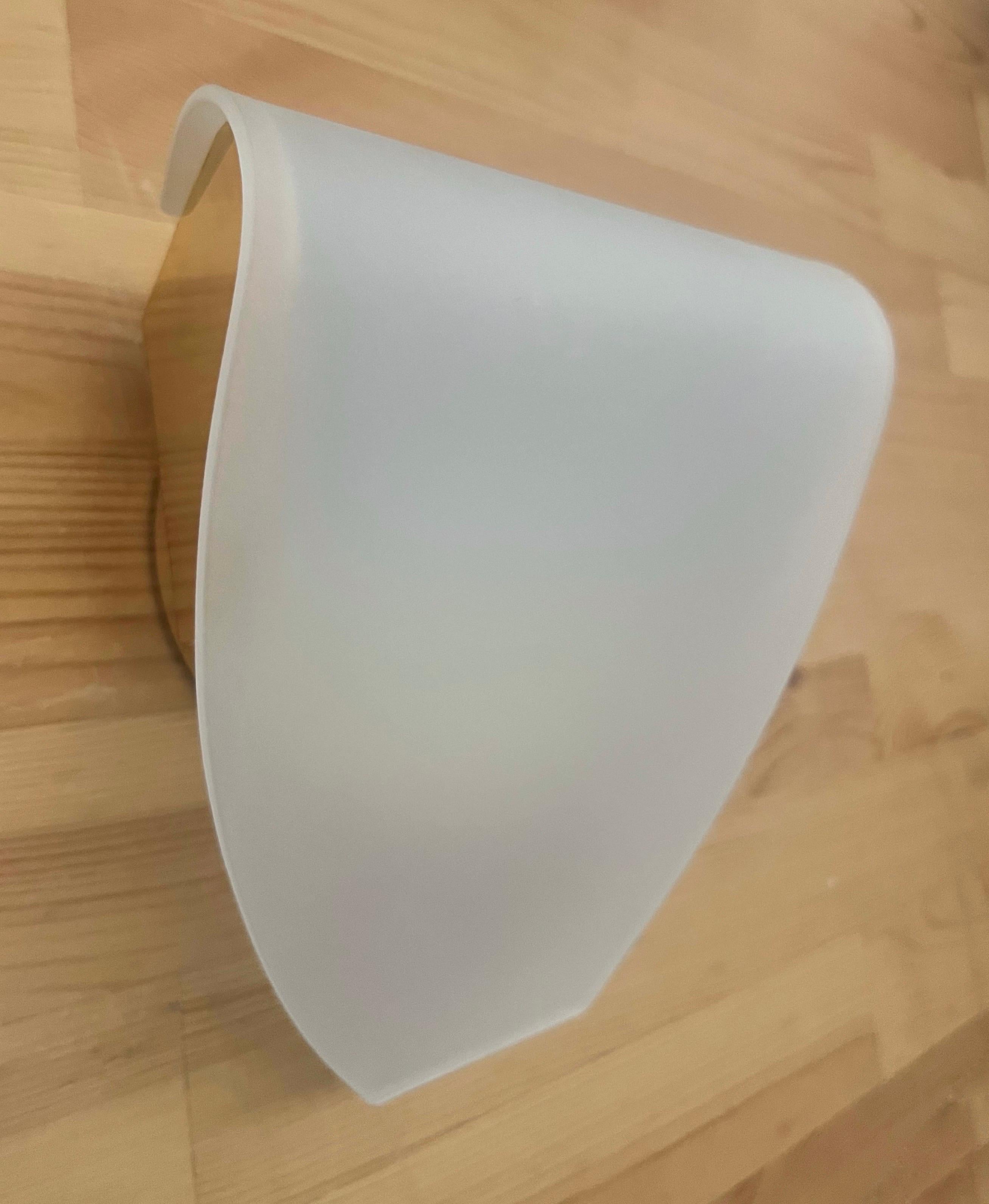 Postmodern White Glass Gold Pair of Wall Sconces by Blauet, Barcelona, 1990s For Sale 8