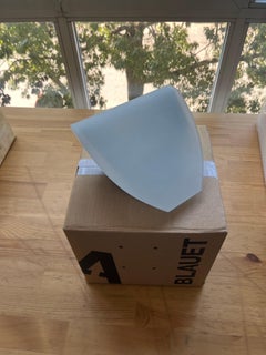 Applique postmoderno in vetro bianco di Blauet, Barcellona, anni '90