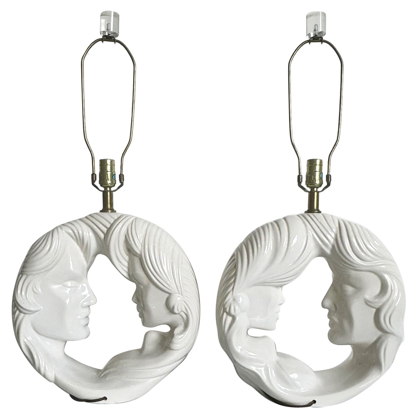 Lámparas de sobremesa posmodernas de cerámica blanca brillante para él/ella en venta