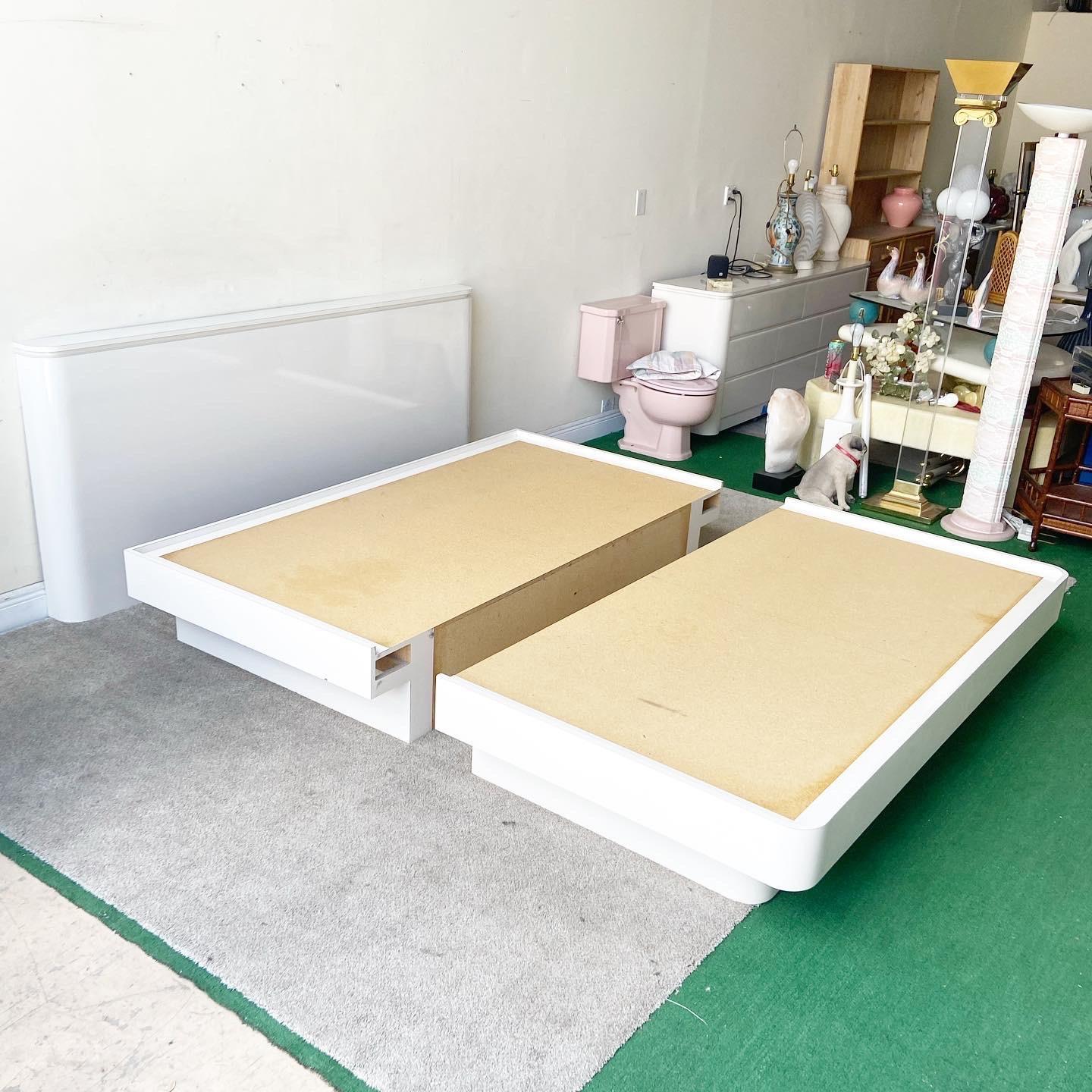 Post-Modern Postmodern White Lacquer Laminate King Platform Bed With Headboard