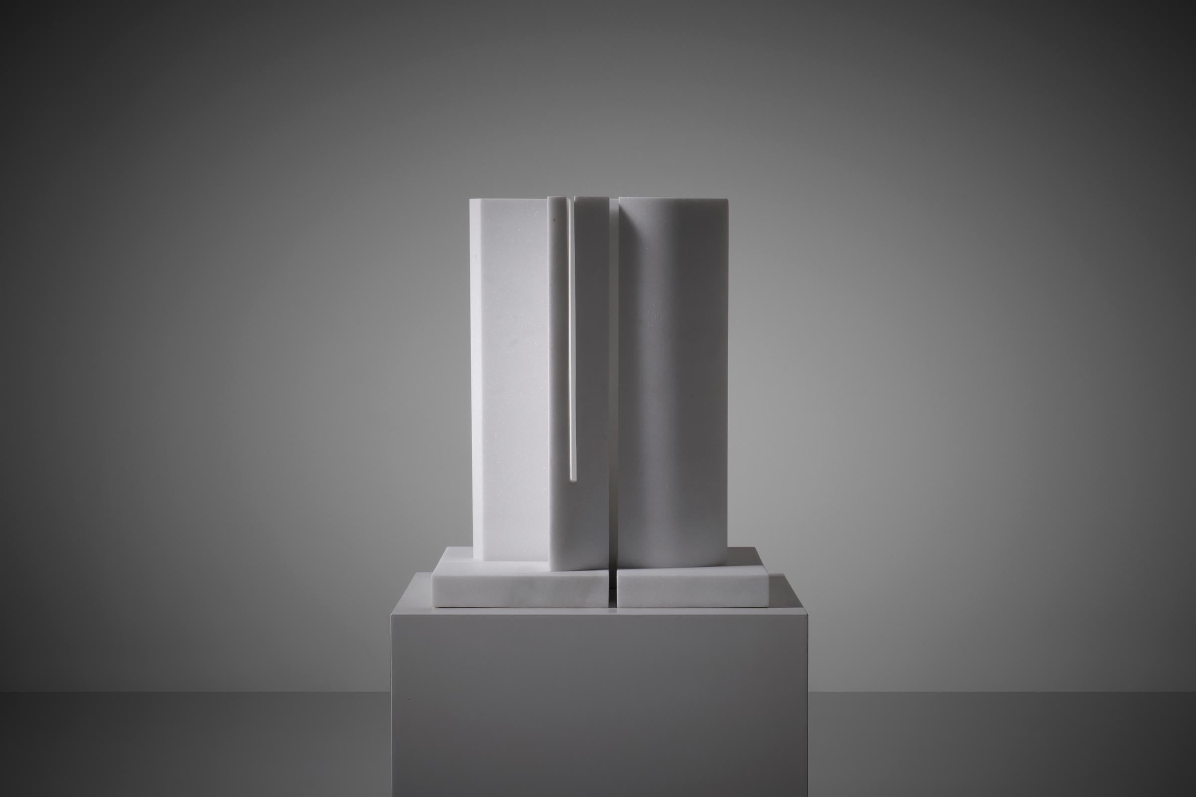 French Postmodern white marble sculpture by Jean-Claude Reussner, France 1980s For Sale