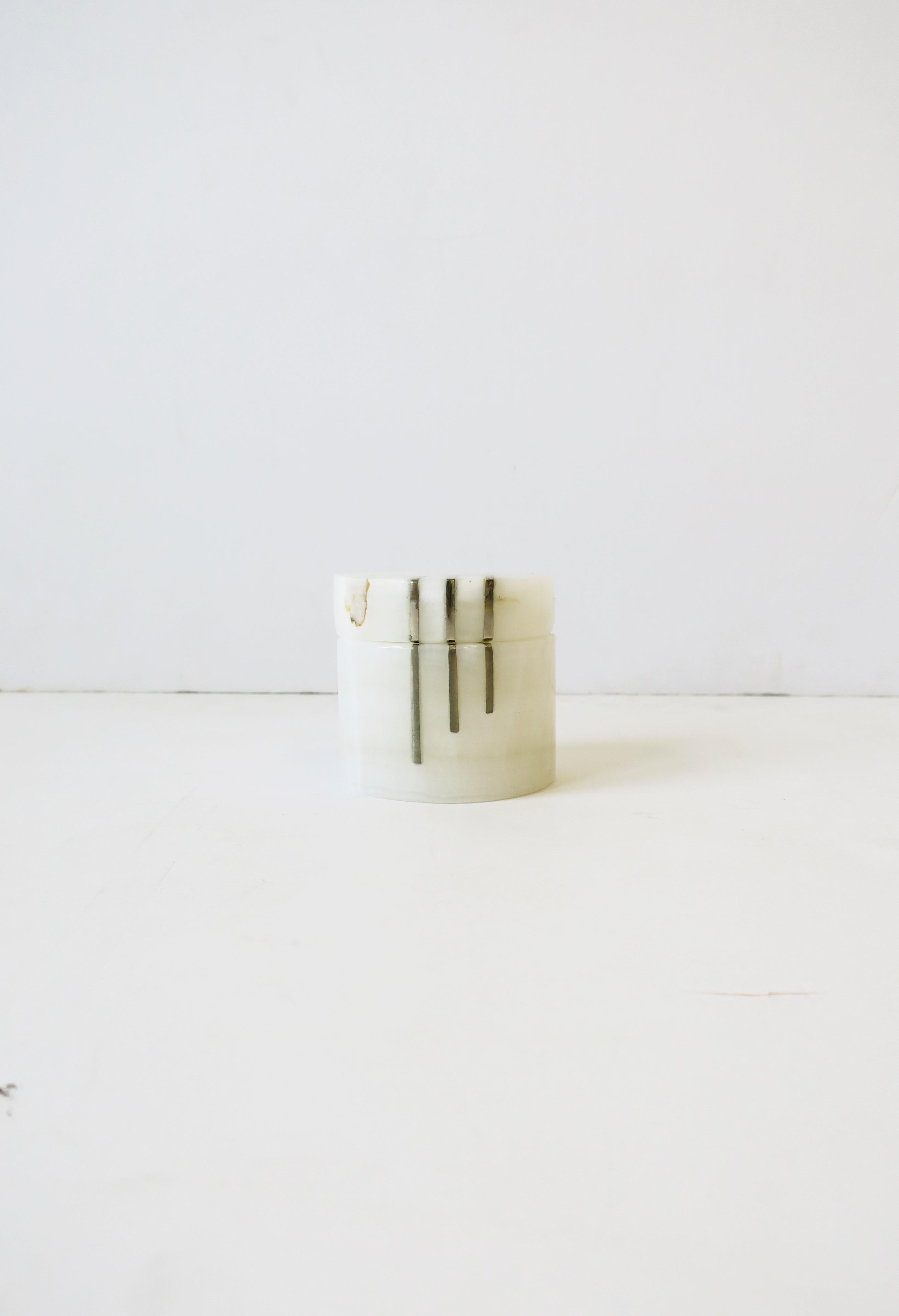 Post-Modern Postmodern White Onyx Marble Box