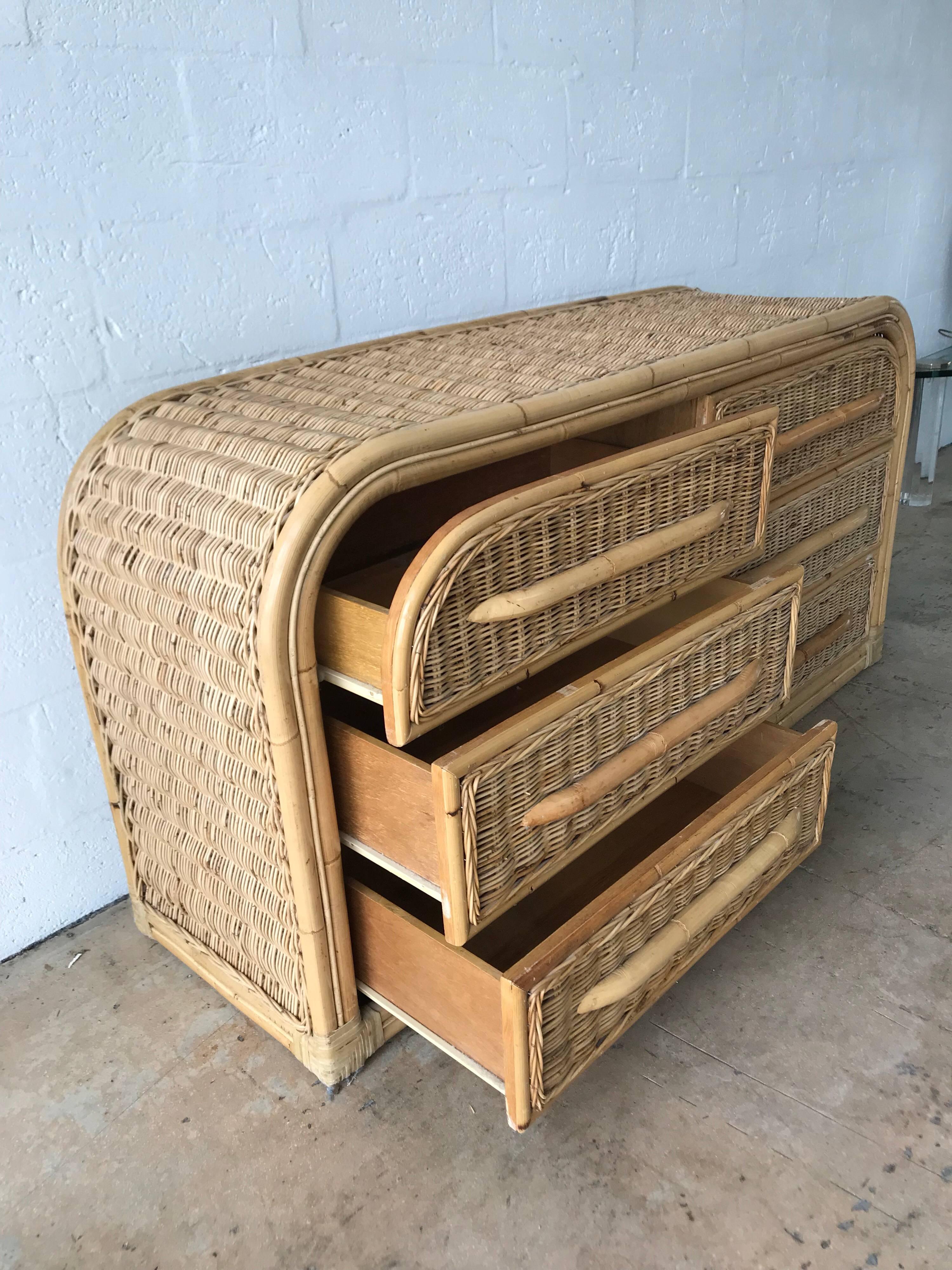 Postmodern Wicker and Bamboo Six-Drawer Dresser In Excellent Condition In Miami, FL