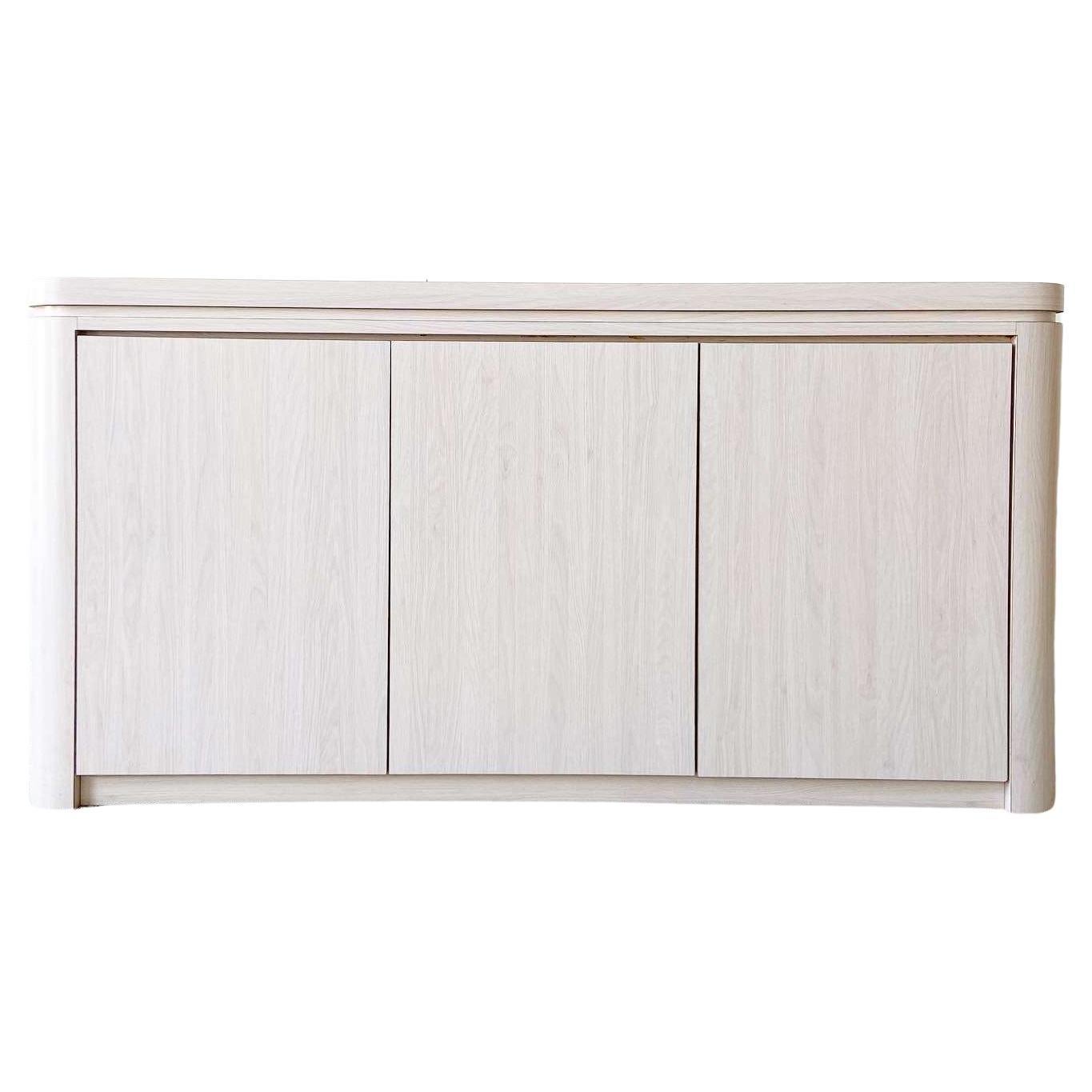 Postmodernes Wood Grain Laminat-Credenza