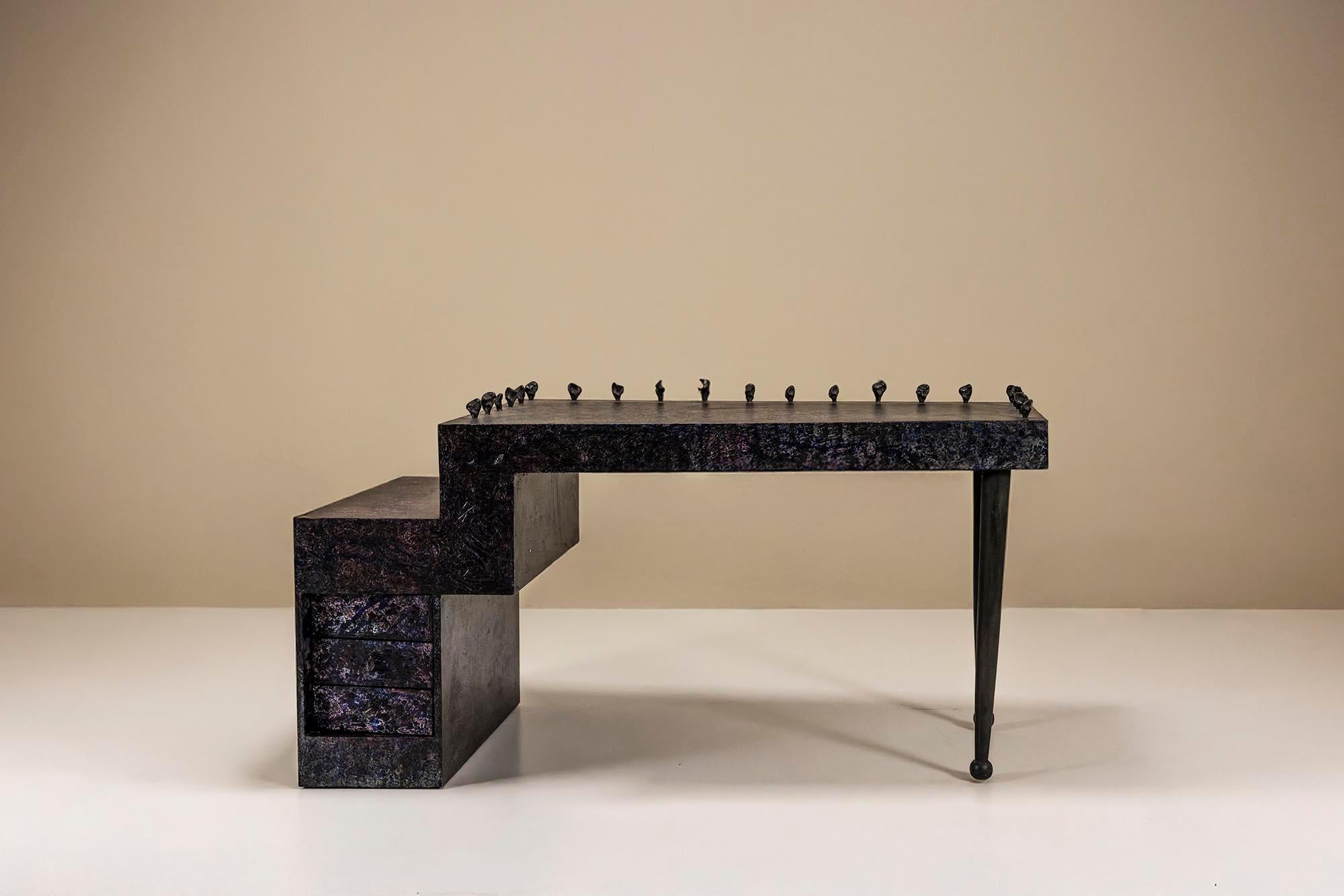Postmoderner Schreibtisch von Bohuslav Horak für Anthologie Quartett, 1993 im Angebot 5