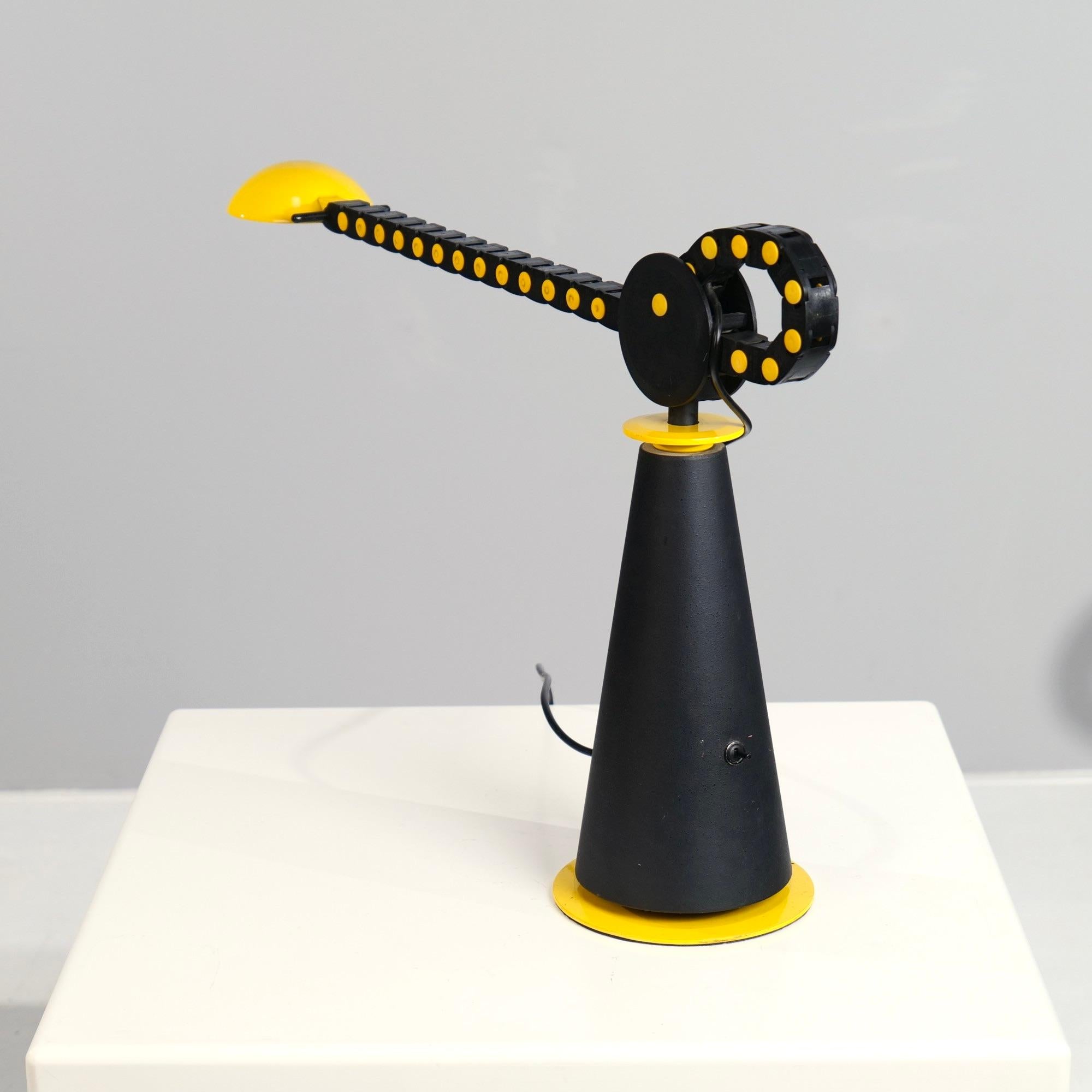 Postmodern yellow Gaucho Desk Lamp by Studio Per for Egoluce, 1980s In Good Condition For Sale In Saarbrücken, SL