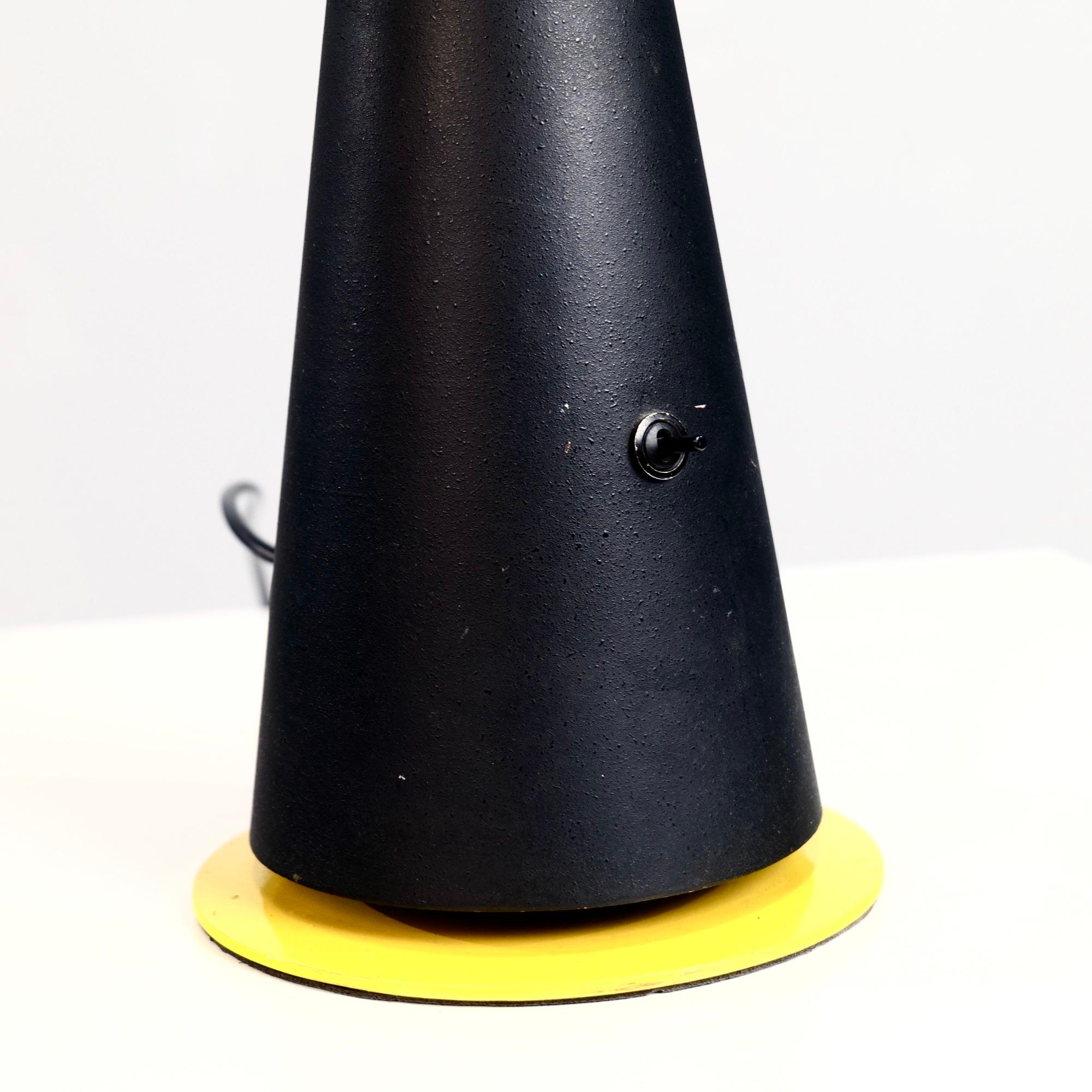 Postmodern yellow Gaucho Desk Lamp by Studio Per for Egoluce, 1980s For Sale 3