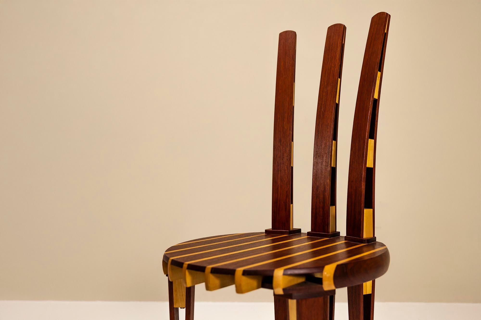 Postmodernes Tisch- und Stuhlset „Zebra“ aus zwei Holzarten, 1990er Jahre im Angebot 7