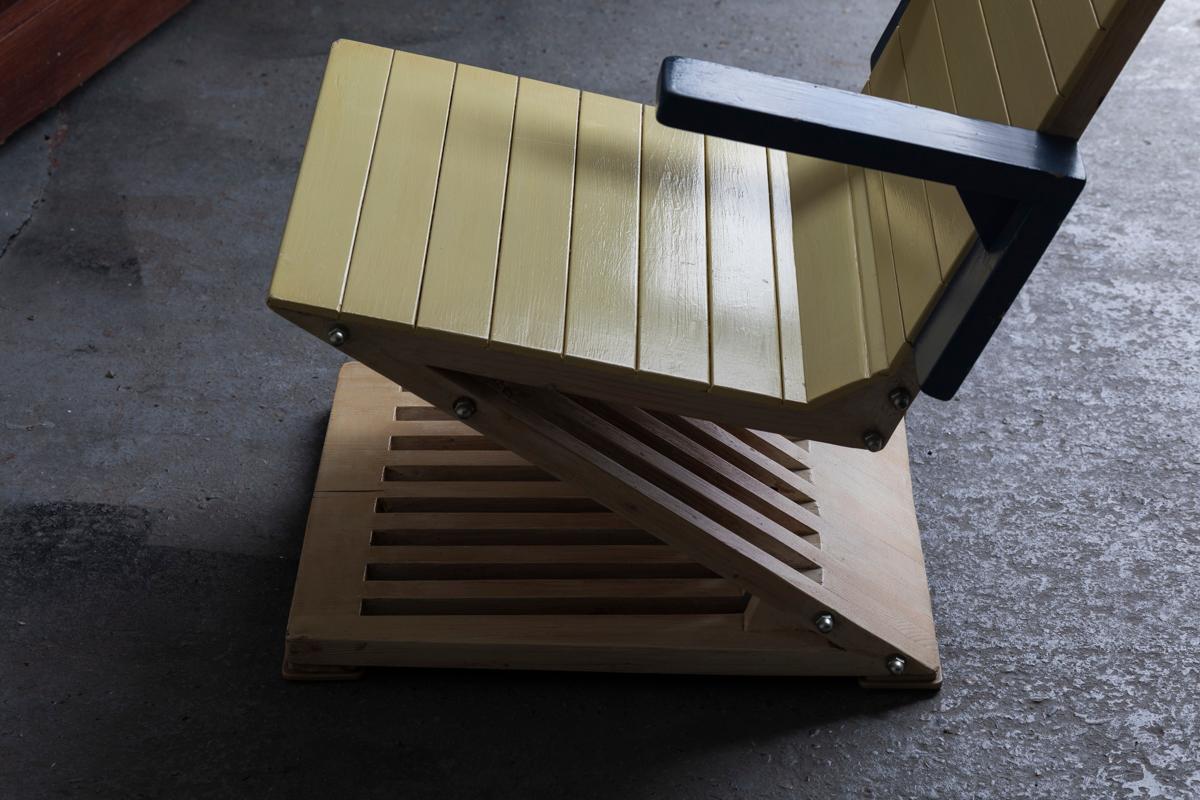 Einzigartiger postmoderner Zickzack-Zack-Stuhl im Stil von Gerrit Rietveld, 1980er Jahre  im Angebot 6