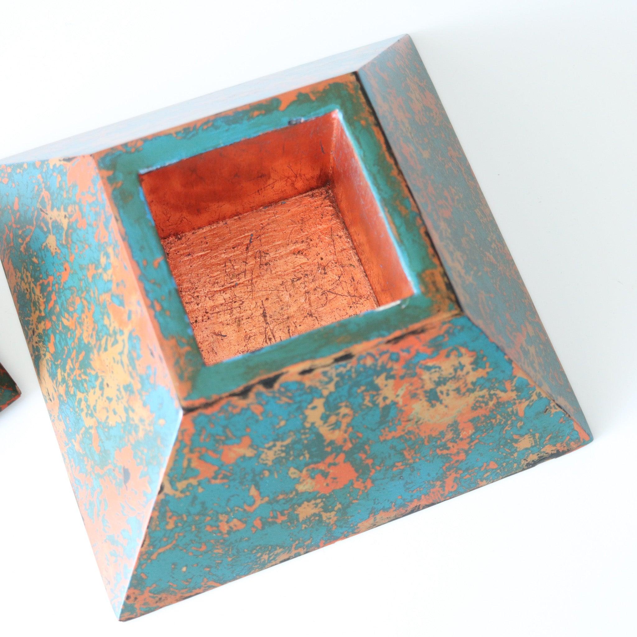 Hand-Carved POSTMODERNISM 1992 Decorative Pyramidal Box In Polychromate & Gilded Wood For Sale