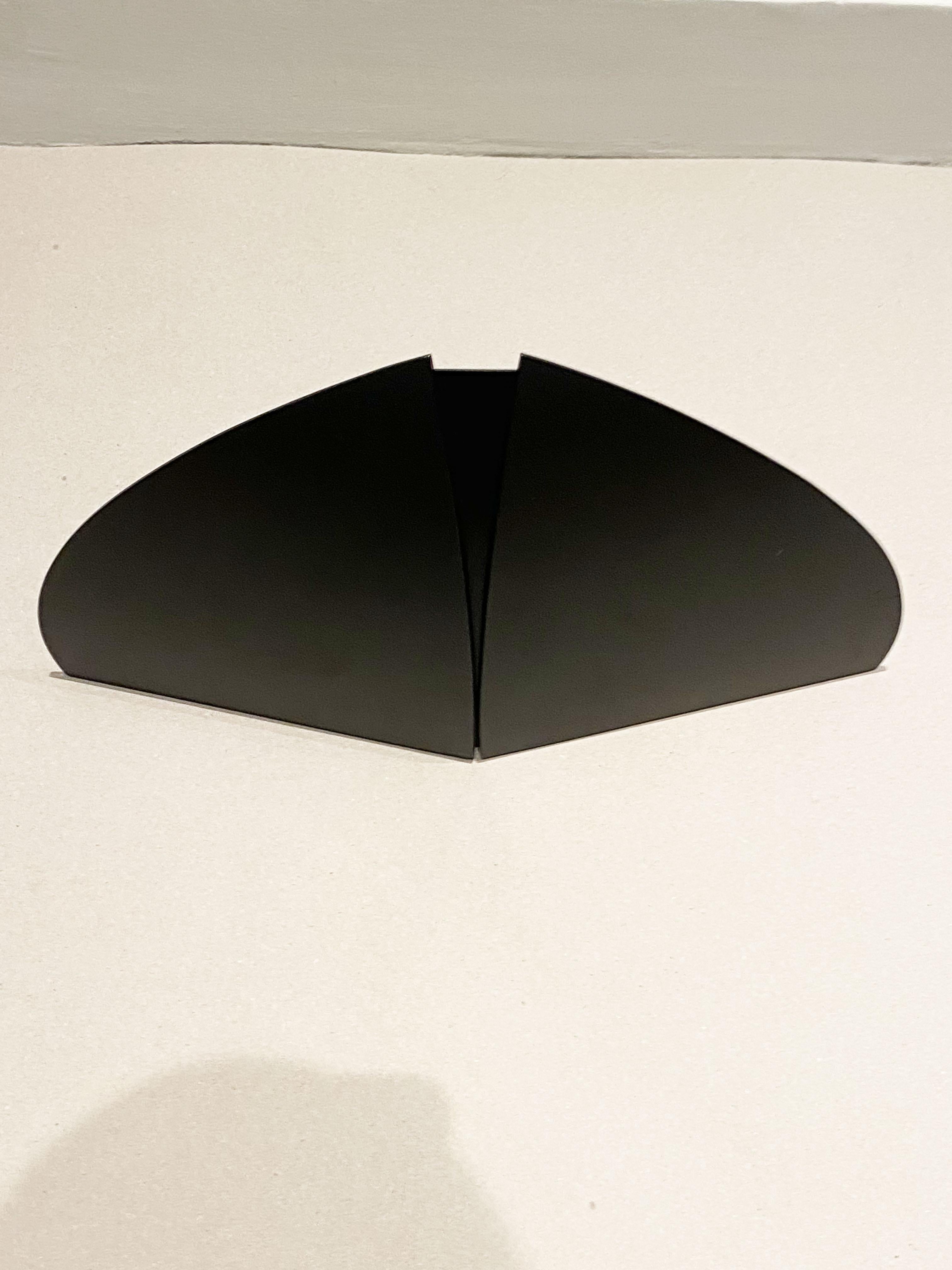 Postmoderne schwarz lackierte Origami-Leuchte von Daniel Bernard für Autographe Paris, Frankreich 1980er Jahre