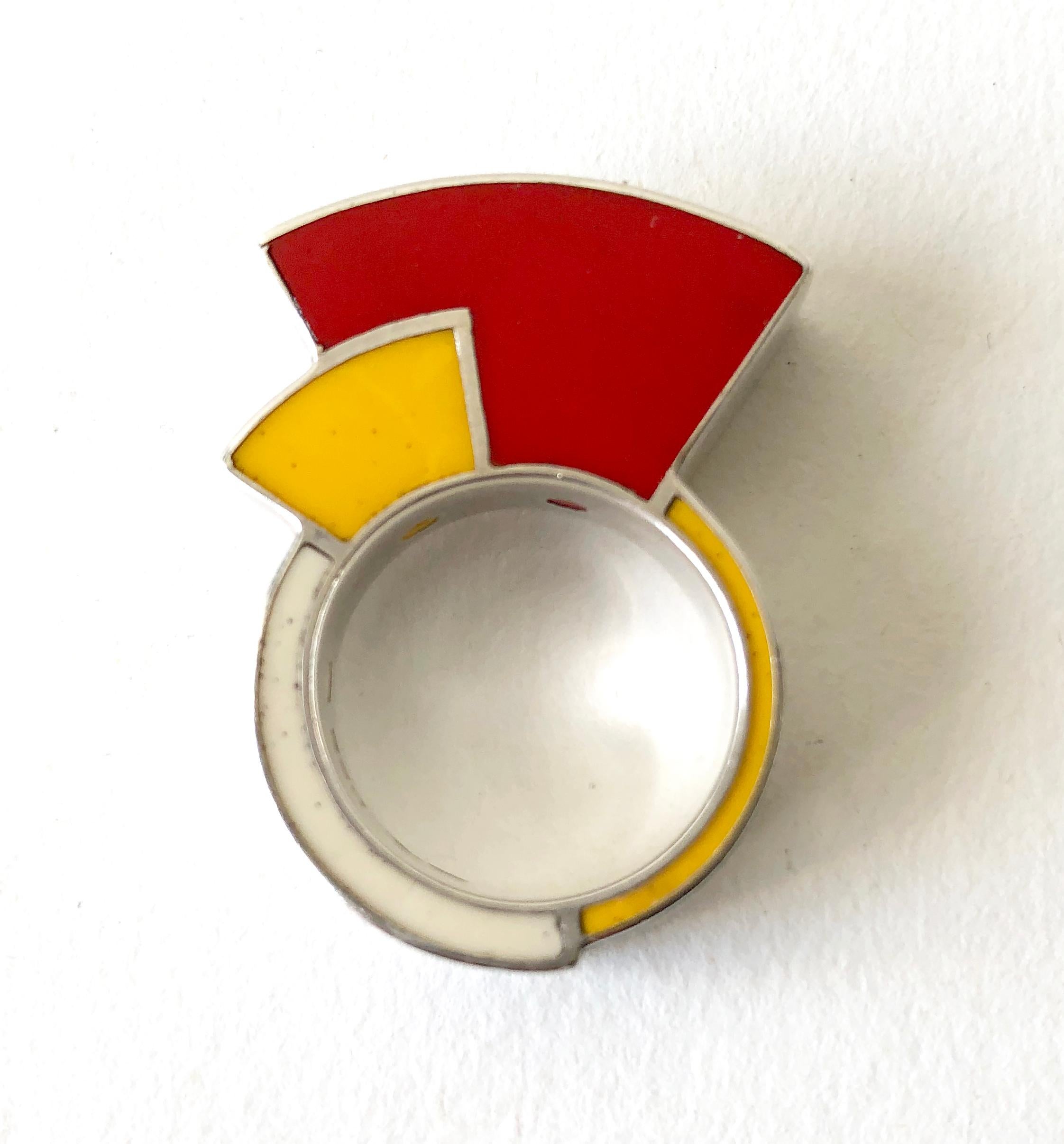 1980s Post Modernist Sterling Silver Enamel Memphis Ring In Good Condition In Palm Springs, CA