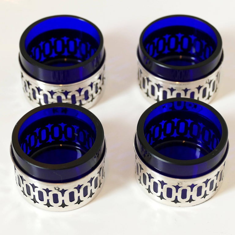 Early 20th Century Pot French Sterling Silver Four Salt Cellars, Original Cobalt Liners, Spoons Box For Sale