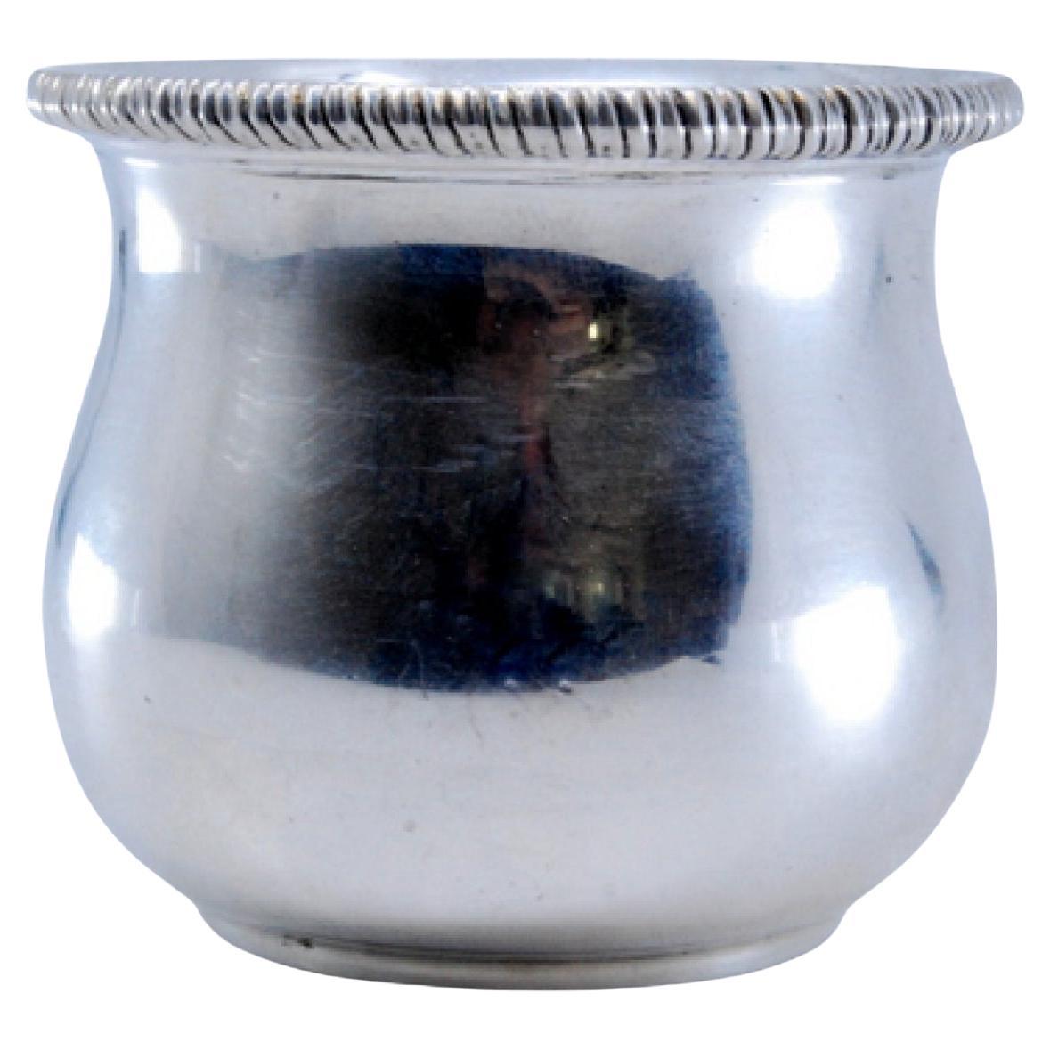 Pot in smooth, rimmed silver en vente