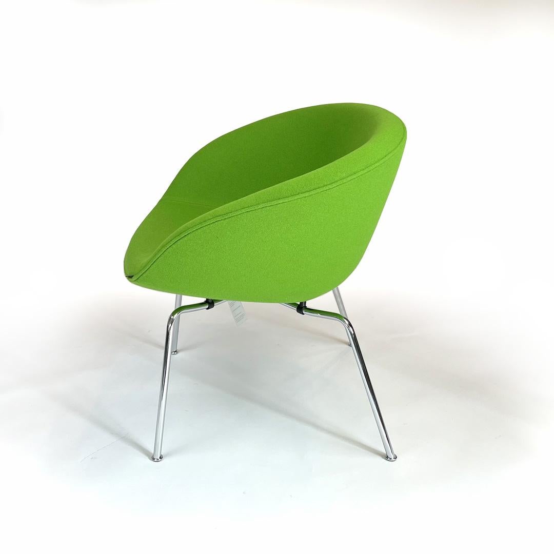 Mid-20th Century Pot Lounge Chair by Arne Jacobson For Sale