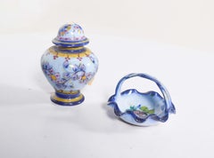 Pot With Lid and Basket With Handle