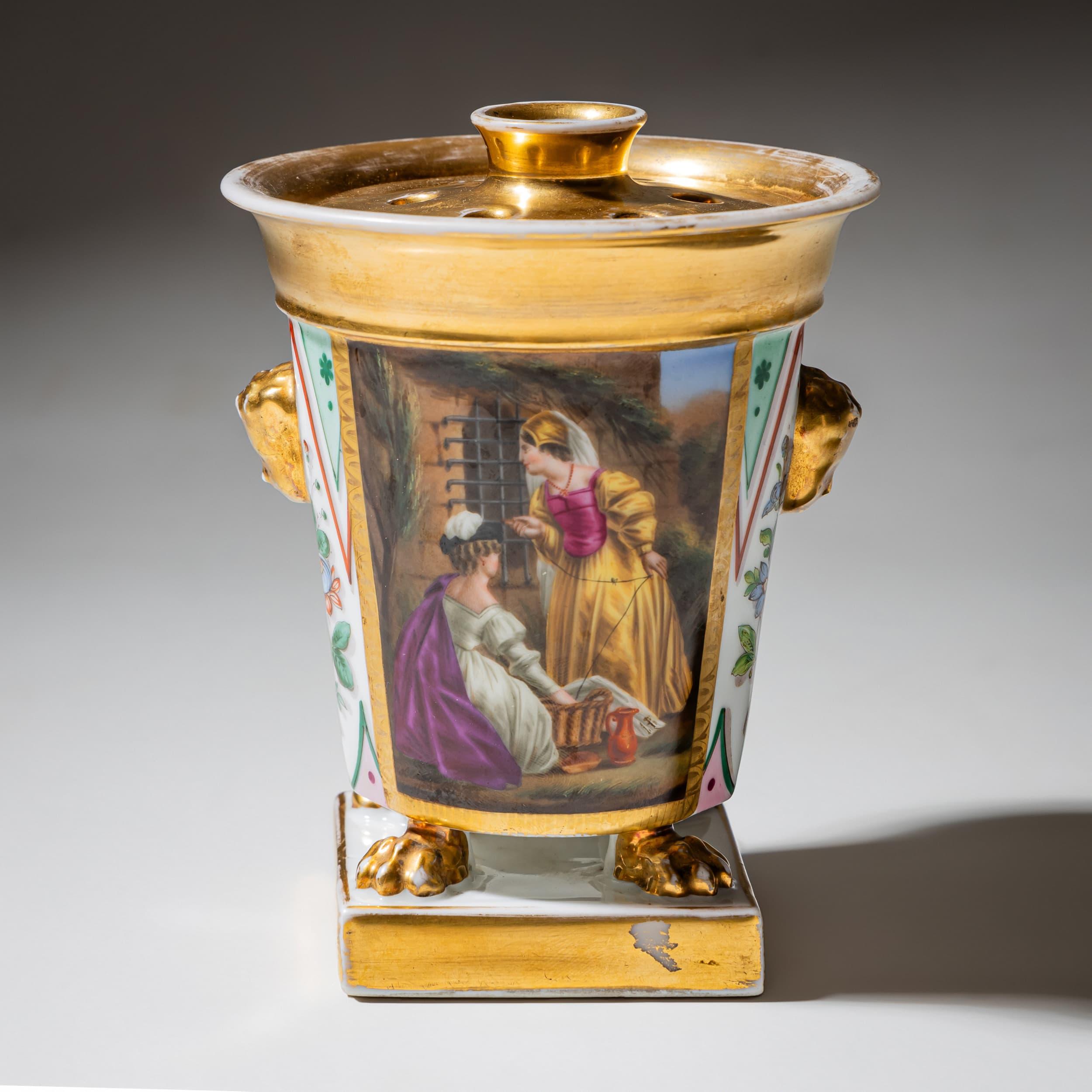 Potpourri Vases, Paris, Late 19th Century For Sale 2