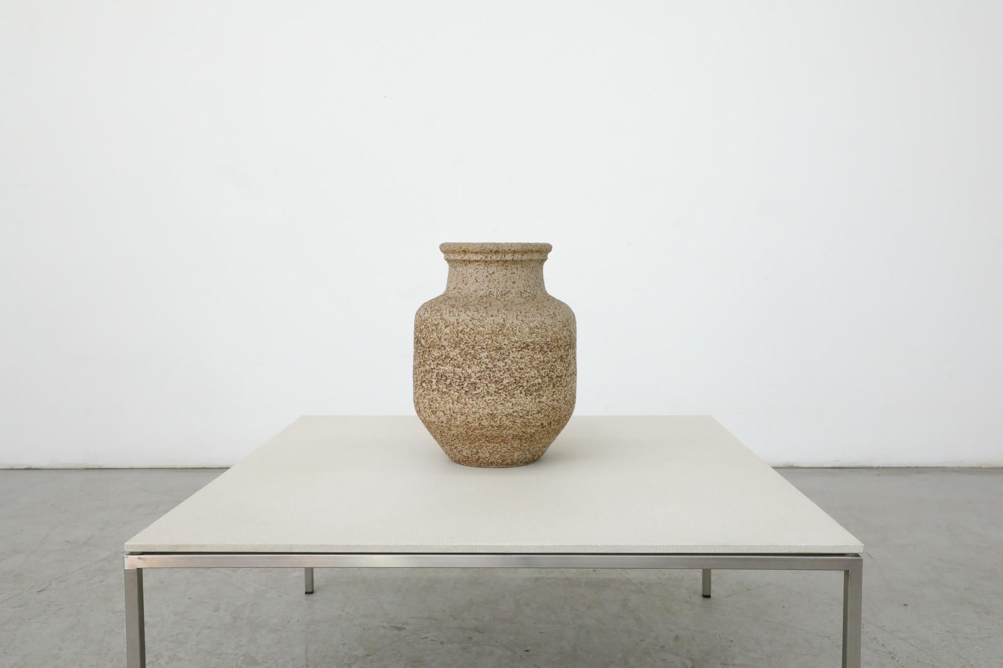 Potterij Jaap Ravelli (attr) Large Tan Mid-Century Dutch Ceramic Jug or Vase In Good Condition For Sale In Los Angeles, CA
