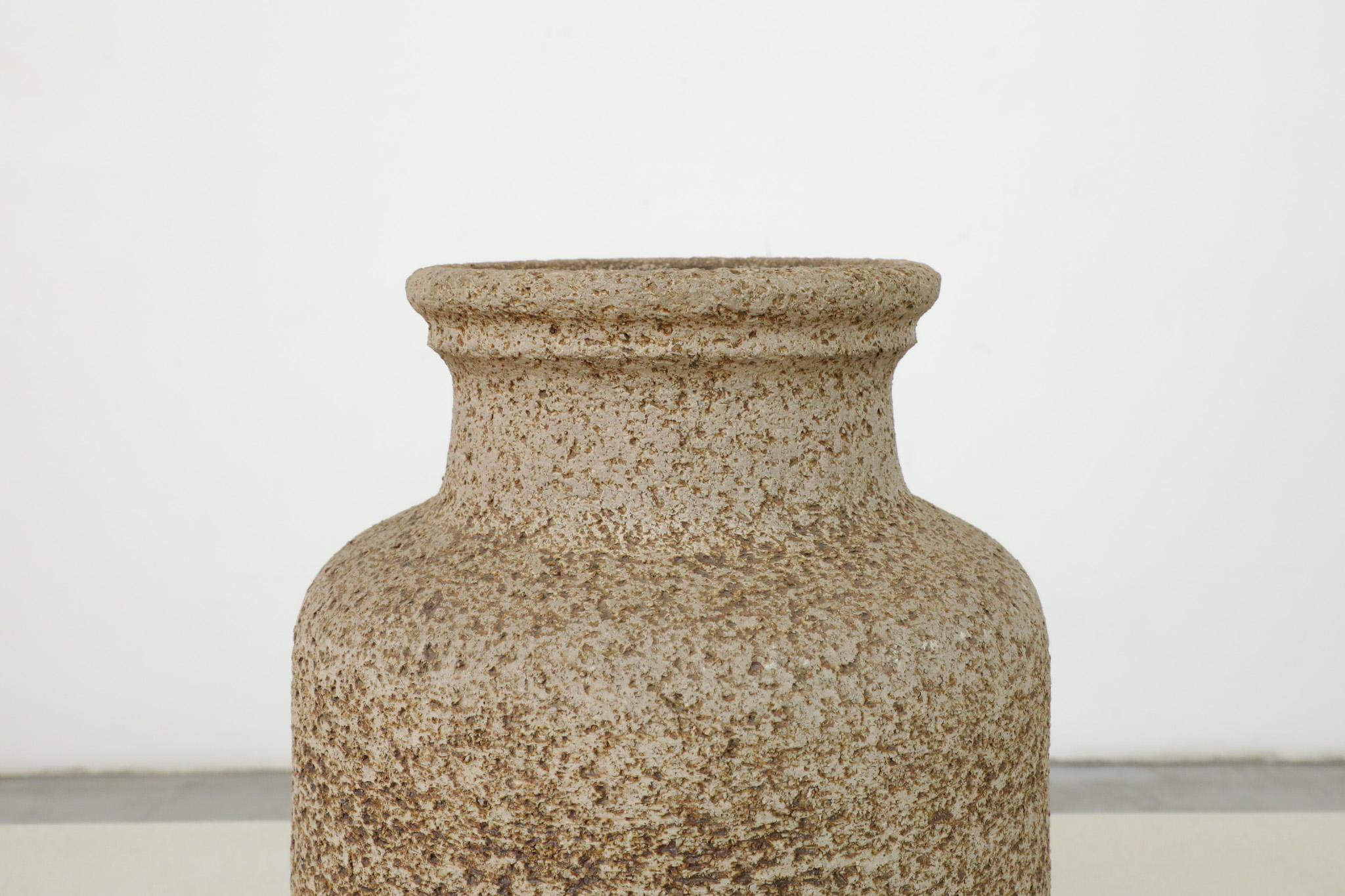 Potterij Jaap Ravelli (attr) Large Tan Mid-Century Dutch Ceramic Jug or Vase For Sale 2