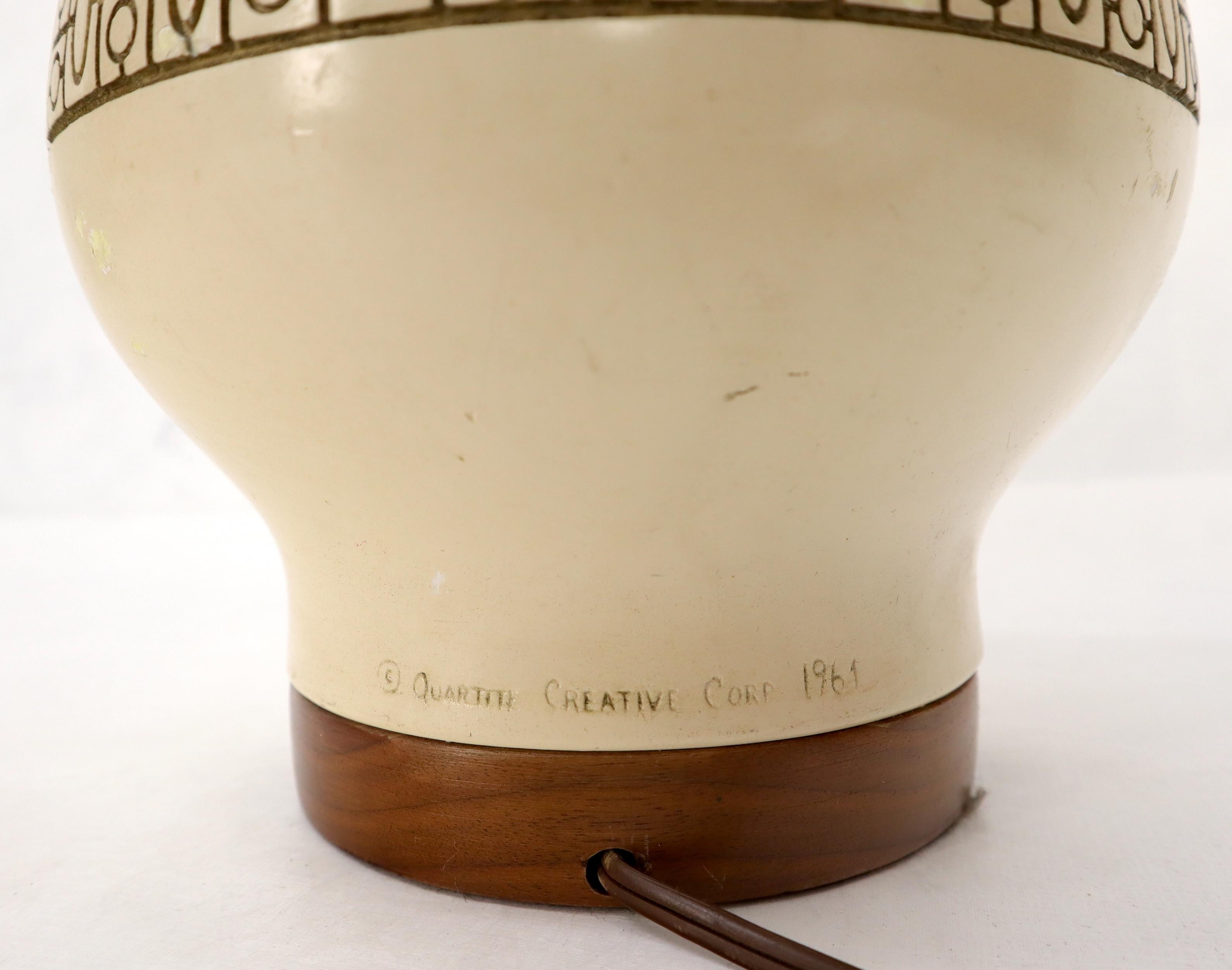 Mid-Century Modern Pottery and Walnut Onion Shape Base Table Lamp, c. 1960's For Sale